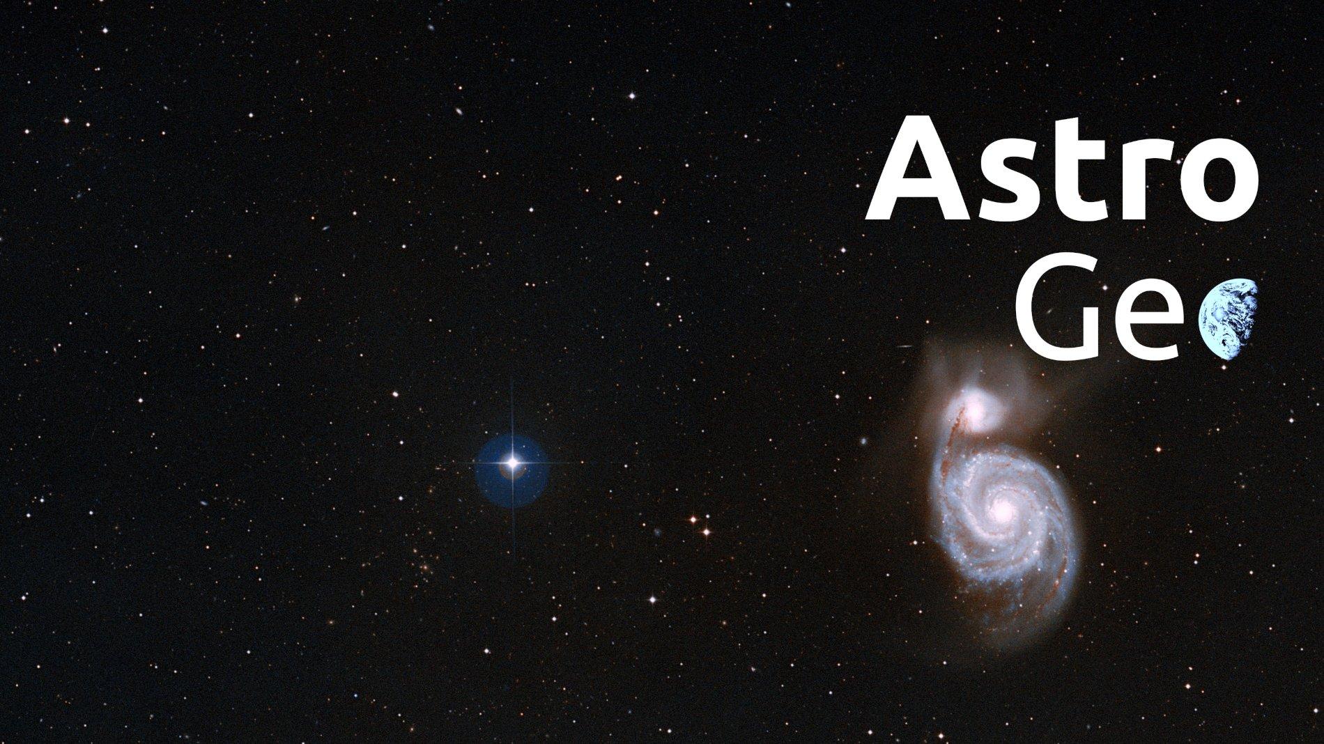 Die Aufnahme zeigt die Whirlpool-Galaxie M51 mit einem hellen Zentrum und Spiralarmen. Ein großer Teil des Bildes ist sternenübersäht.