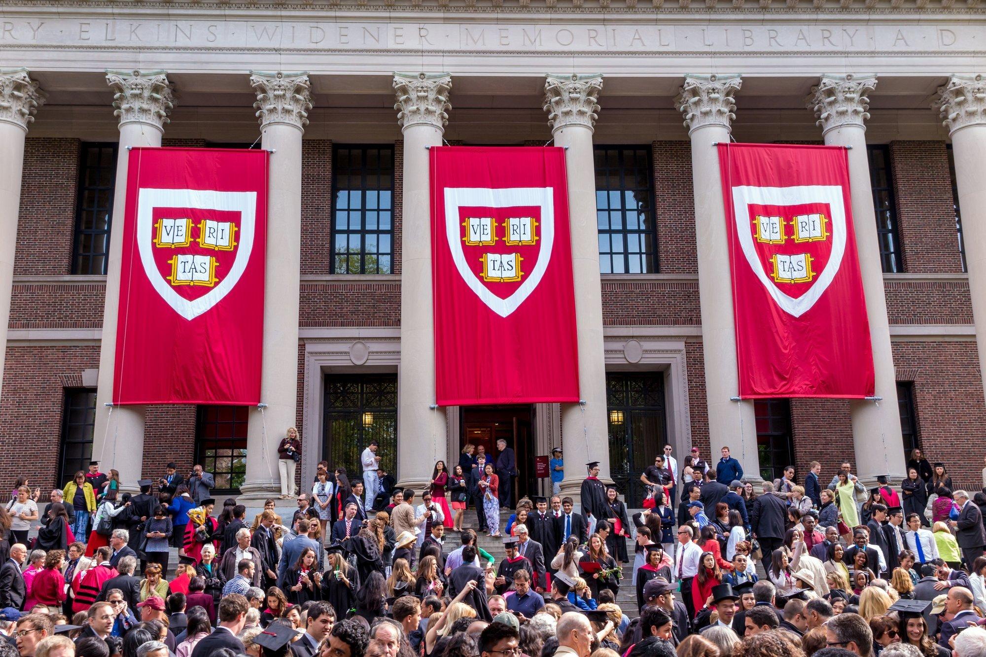 Abschlussfeier an der Universität Harvard bei Boston