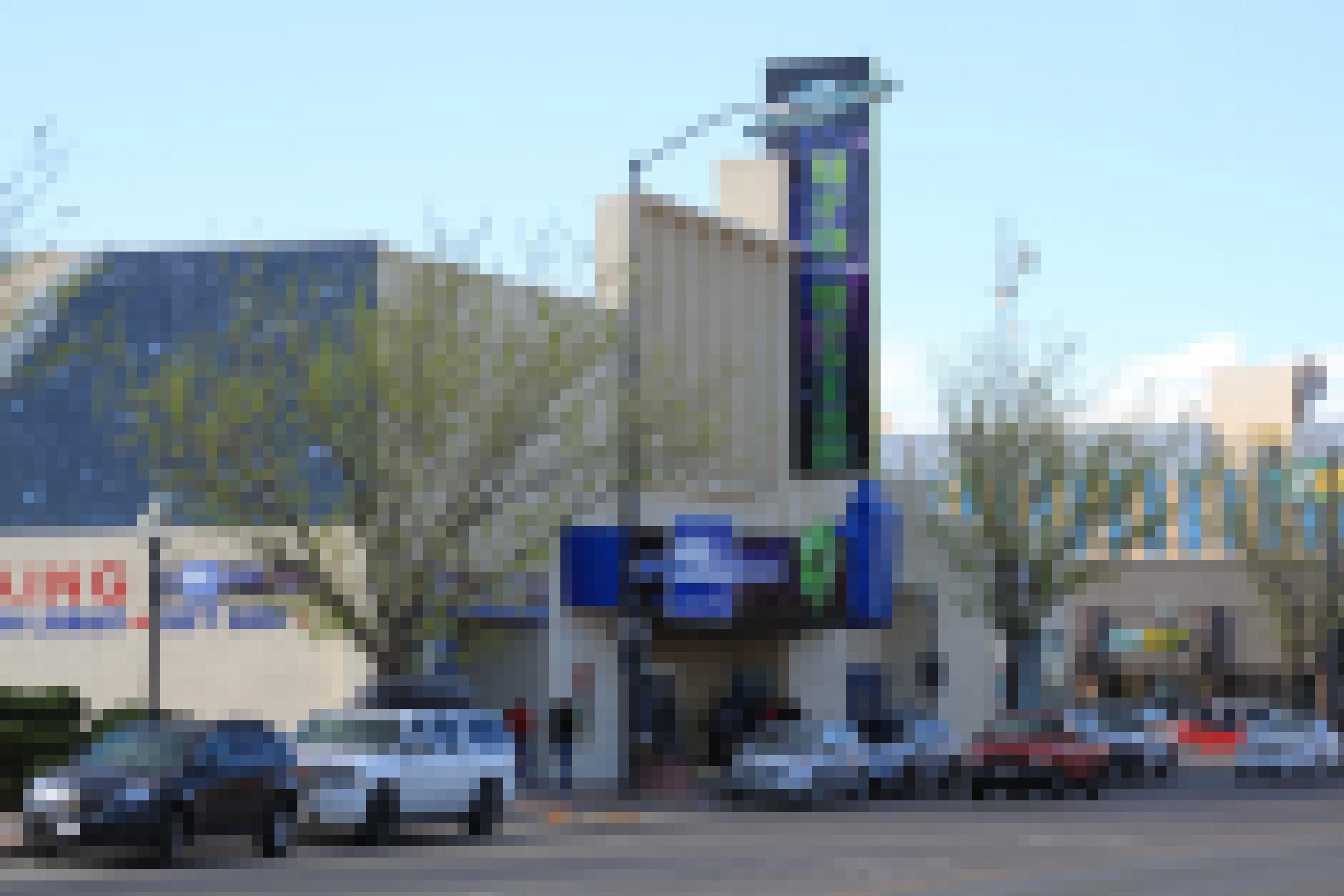 Ein Gebäude mit der Aufschrift "UFO Museum"