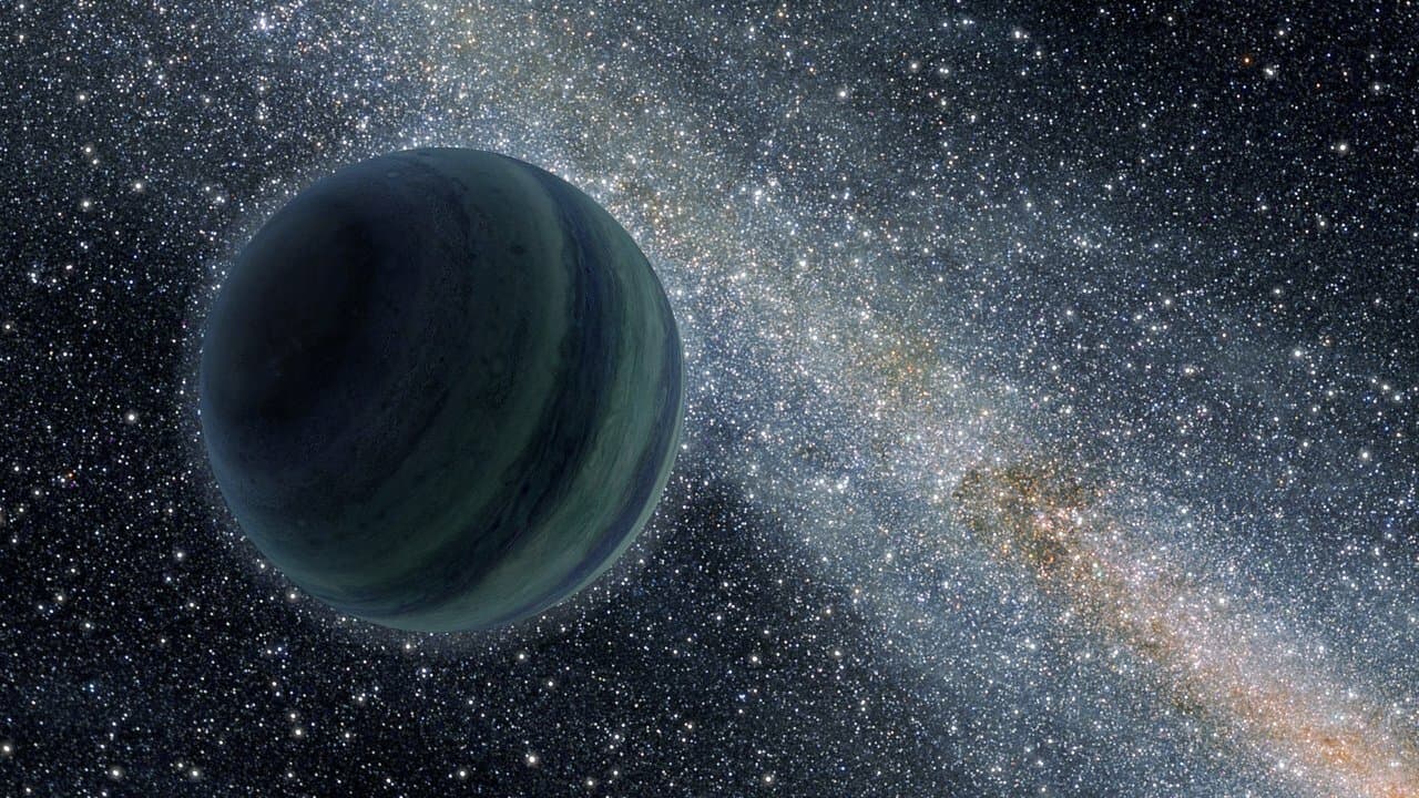 Vielleicht rausgeflogen: Ein freifliegender Planet dümpelt ganz alleine durch's All. Dies ist eine künstlerische Darstellung. Ob es freifliegende Planeten wirklich gibt und wie sie aussehen, ist nicht wirklich bekannt. Der Kandidat OGLE-2016-BLG-1928 könnte ein freifliegender Planet sein, der in etwa so groß wie die Erde ist.