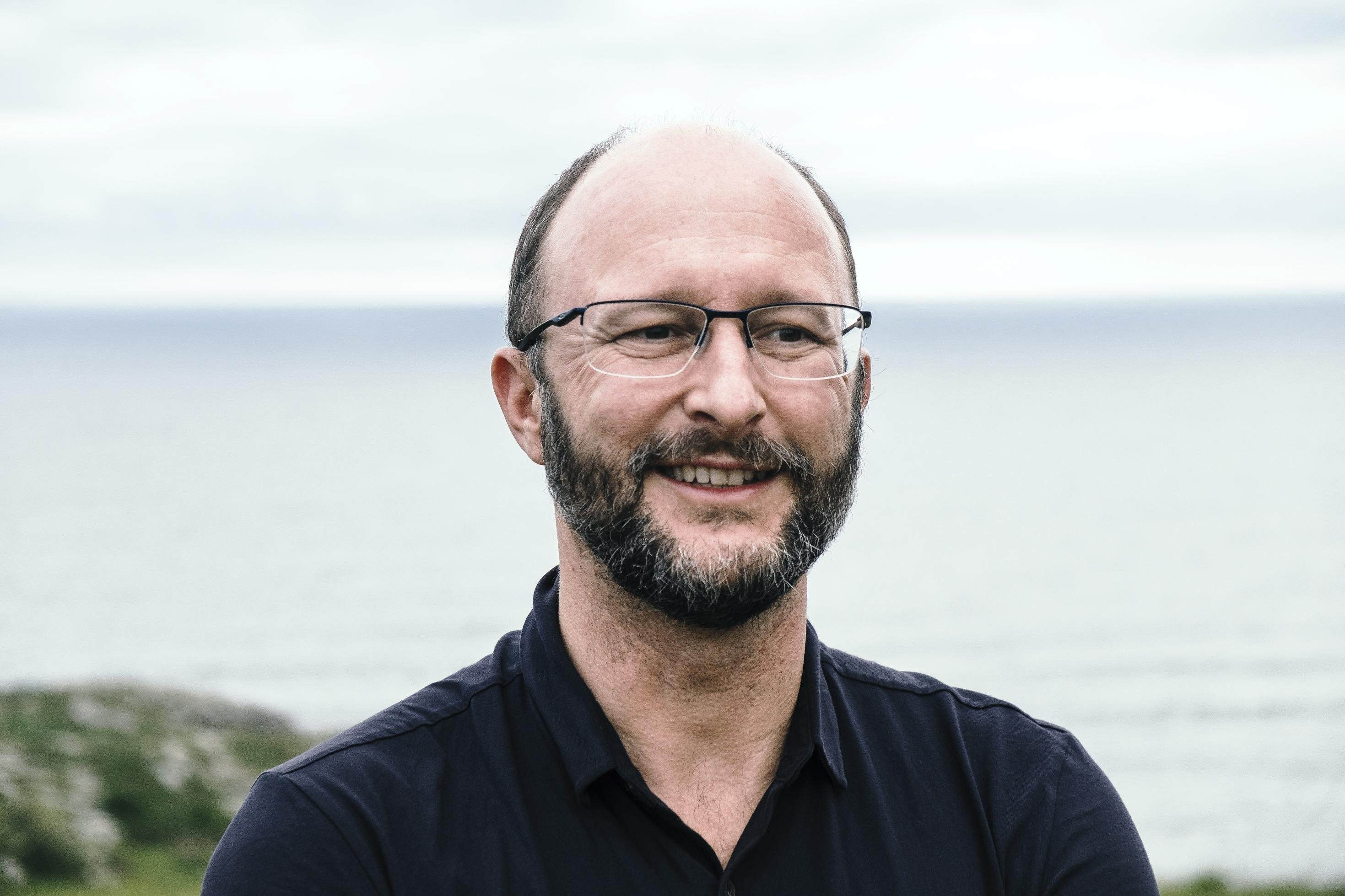 Portrait des Epidemiologen Manuel Franco