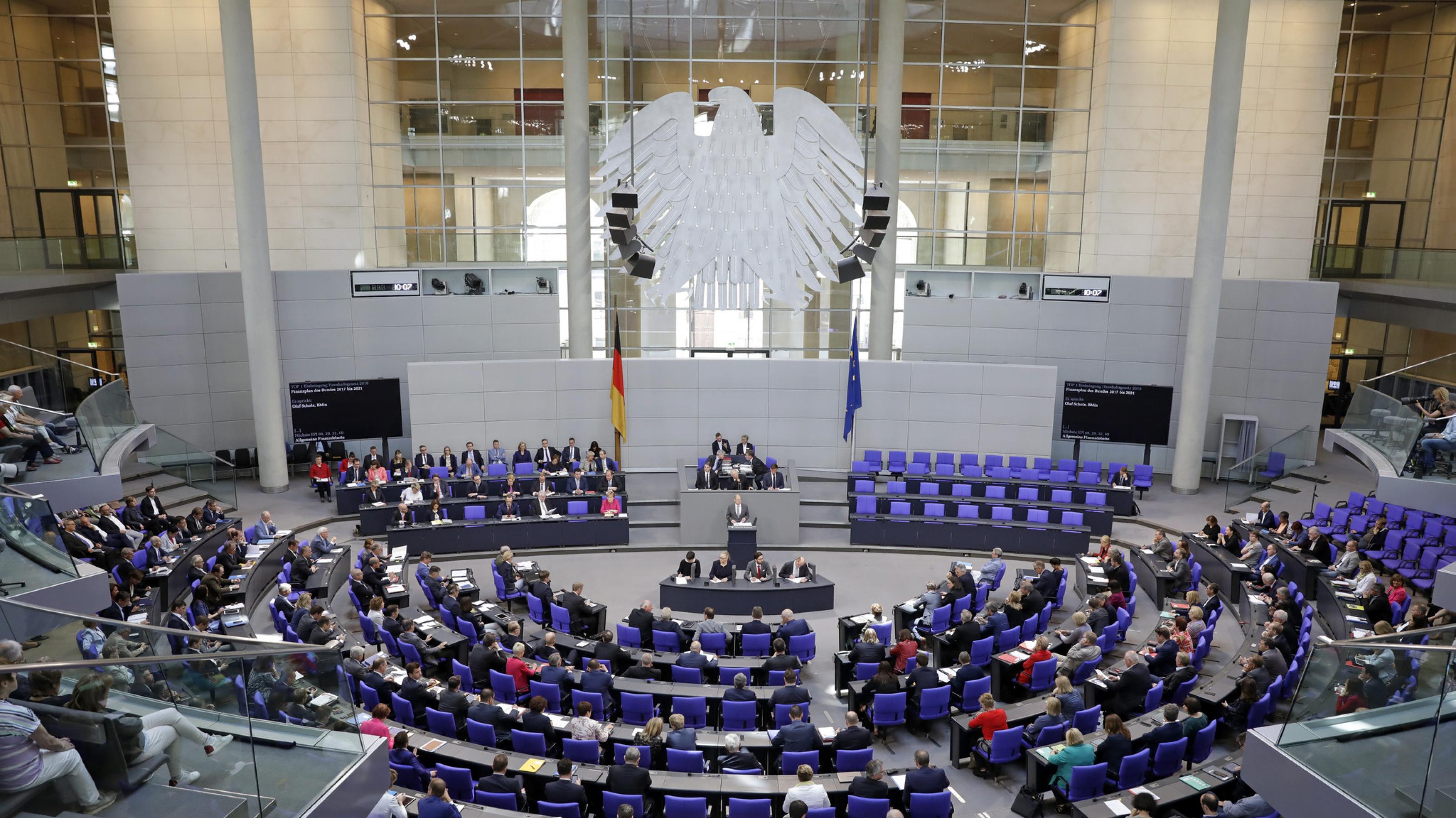 Blick in den Plenarsaal im Reichstagsgebäude.