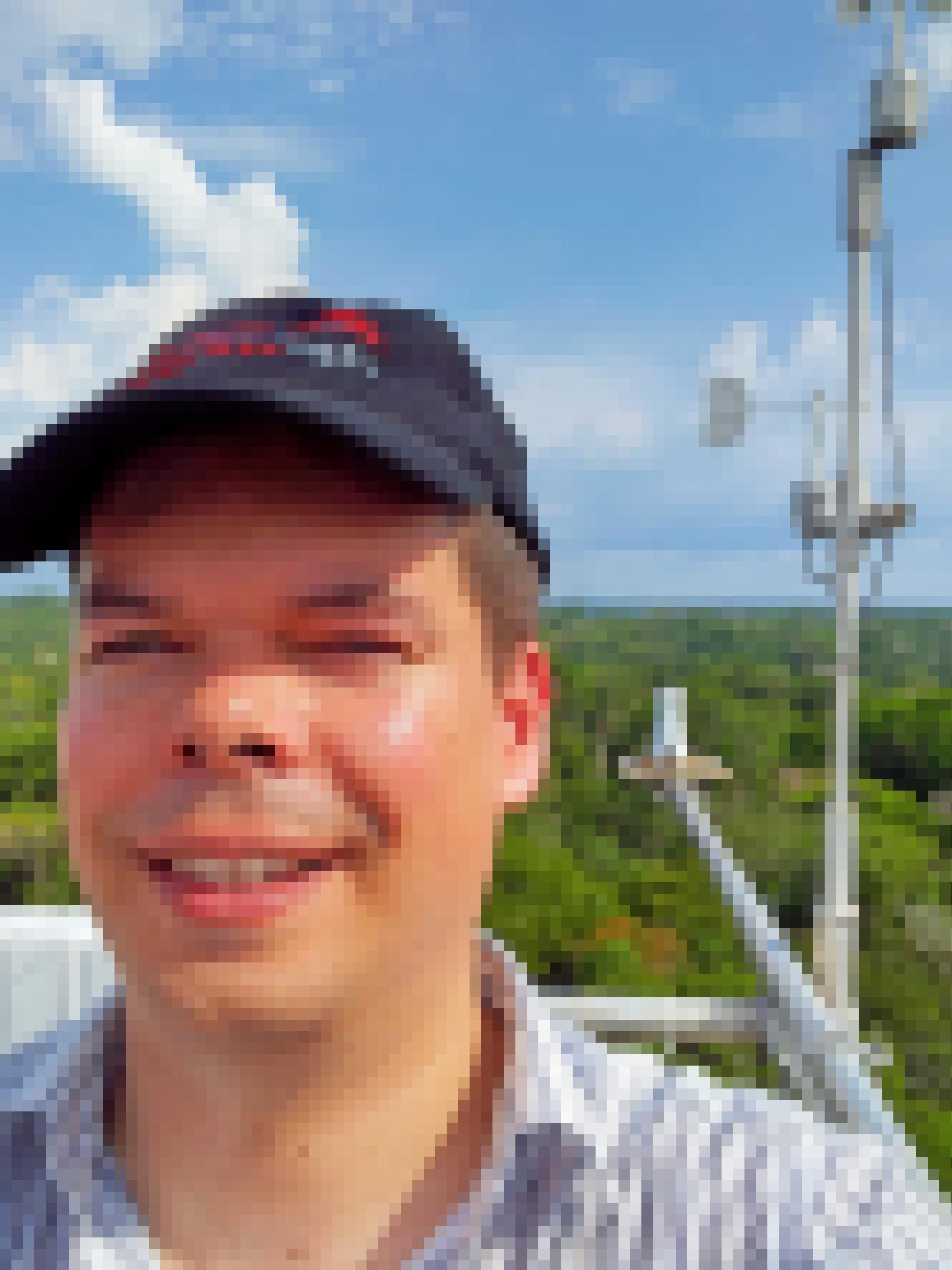 Selfie des Autors auf einem Forschungsturm mit Messgeräten