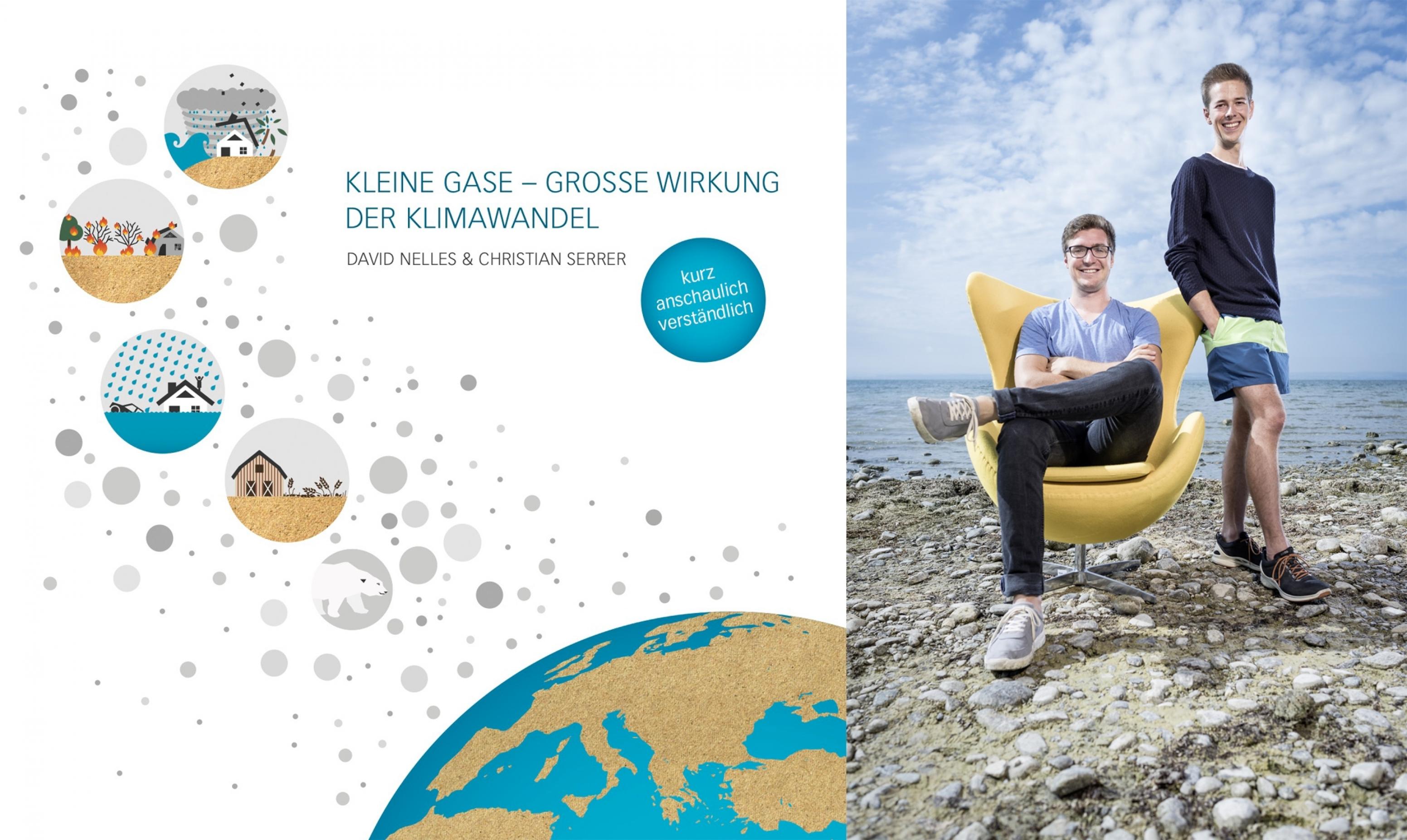 Das zusammengesetzte Bild zeigt links das Cover des Buchs und rechts die Autoren im Sommer an einem steinigen Strand. Das Buch „Kleine Gase – große Wirkung“ haben Christian Serrer und David Nelles (sitzend) im Eigenverlag herausgebracht. Es ist aber bei vielen Buchhandlungen zu bekommen sowie online oder auf ihrer eigenen Webseite zu bestellen.