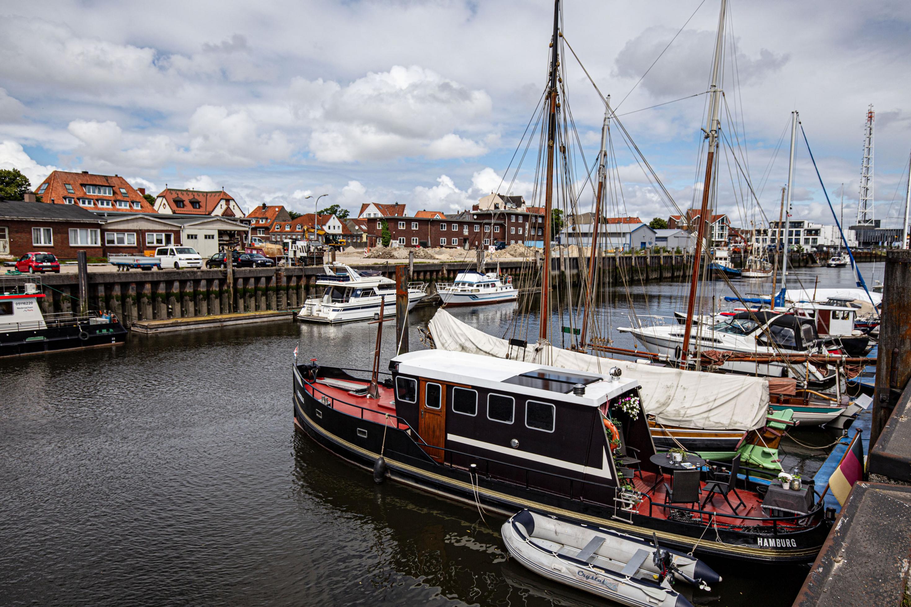 Boote im Hafen von Cuxhaven