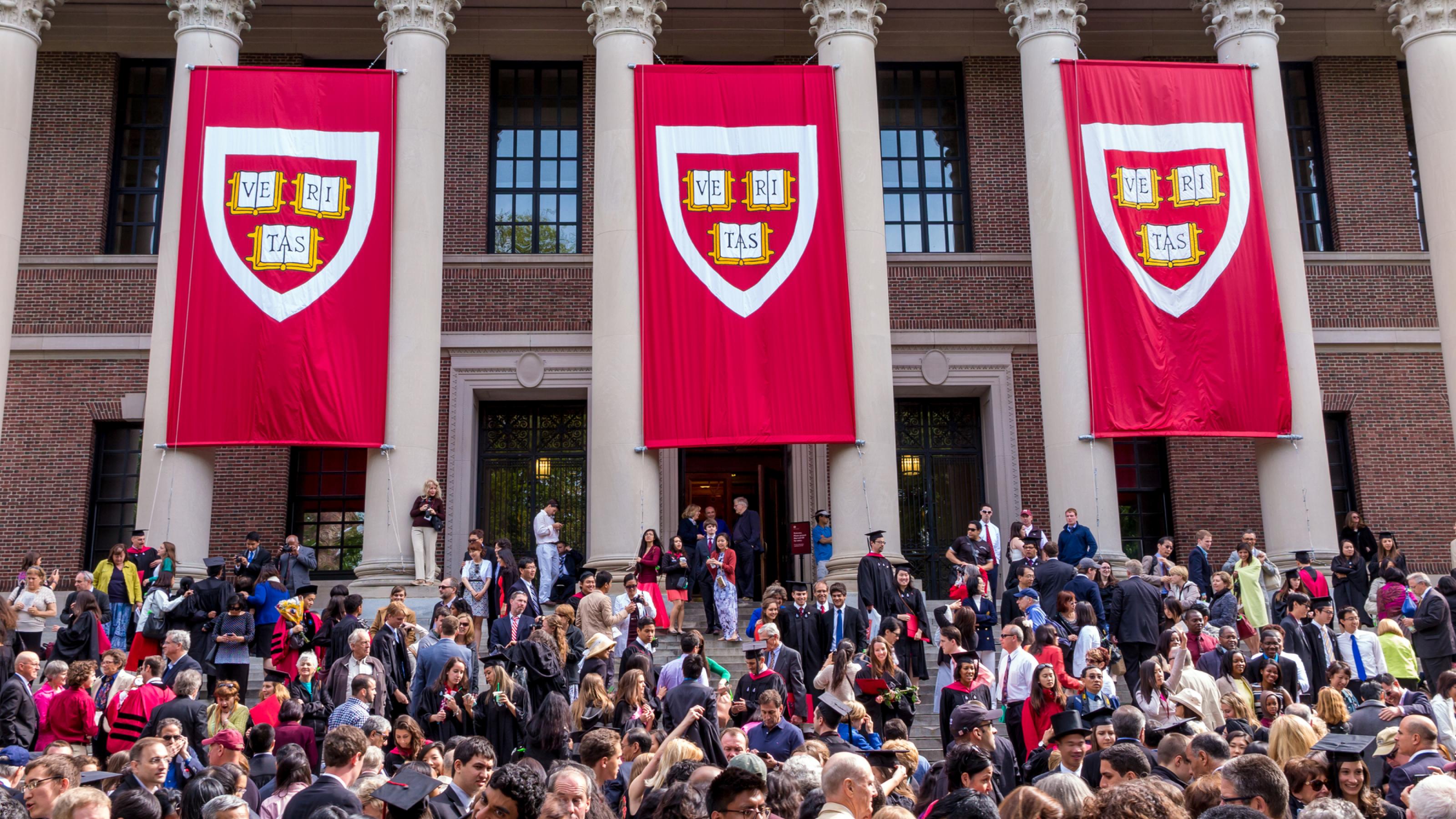Abschlussfeier an der Universität Harvard bei Boston
