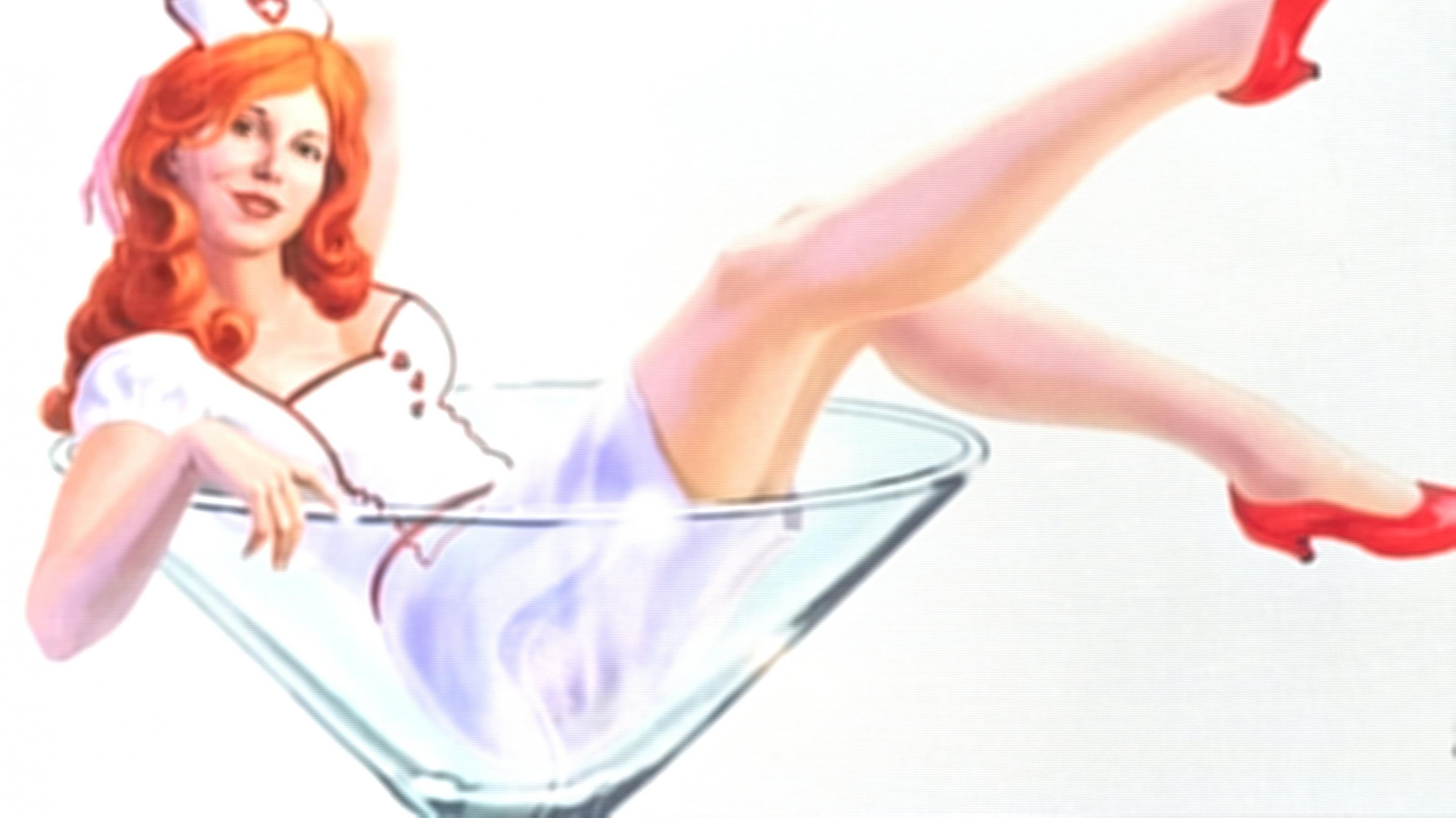 Eine Frau liegt in einem Cocktailglas