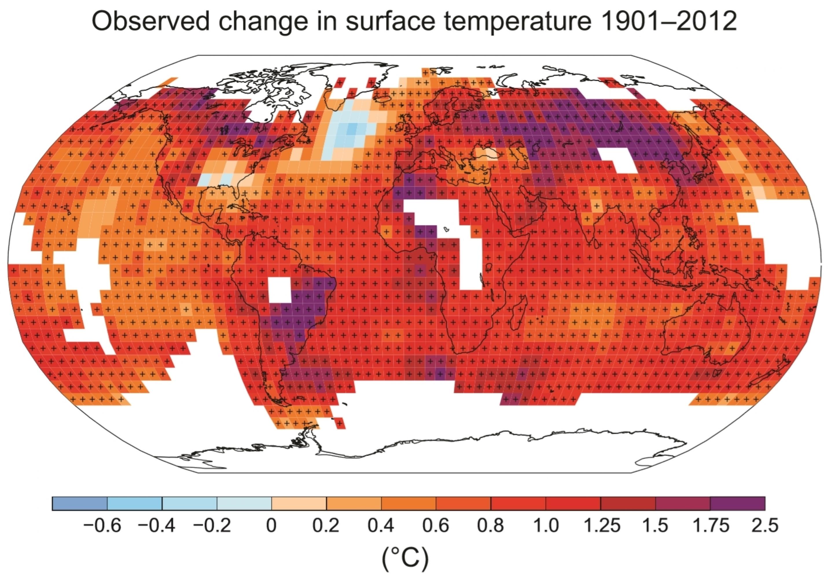 Die Karte aus dem jüngsten Bericht des Weltklimarats IPCC zeigt, wie sich die Temperaturen im 20. Jahrhundert verändert haben. Die Pluszeichen zeigen an, dass der Trend des jeweiligen Felds statistisch signifikant ist. Regionen, in denen nicht genügend Messdaten vorliegen, bleiben weiß.