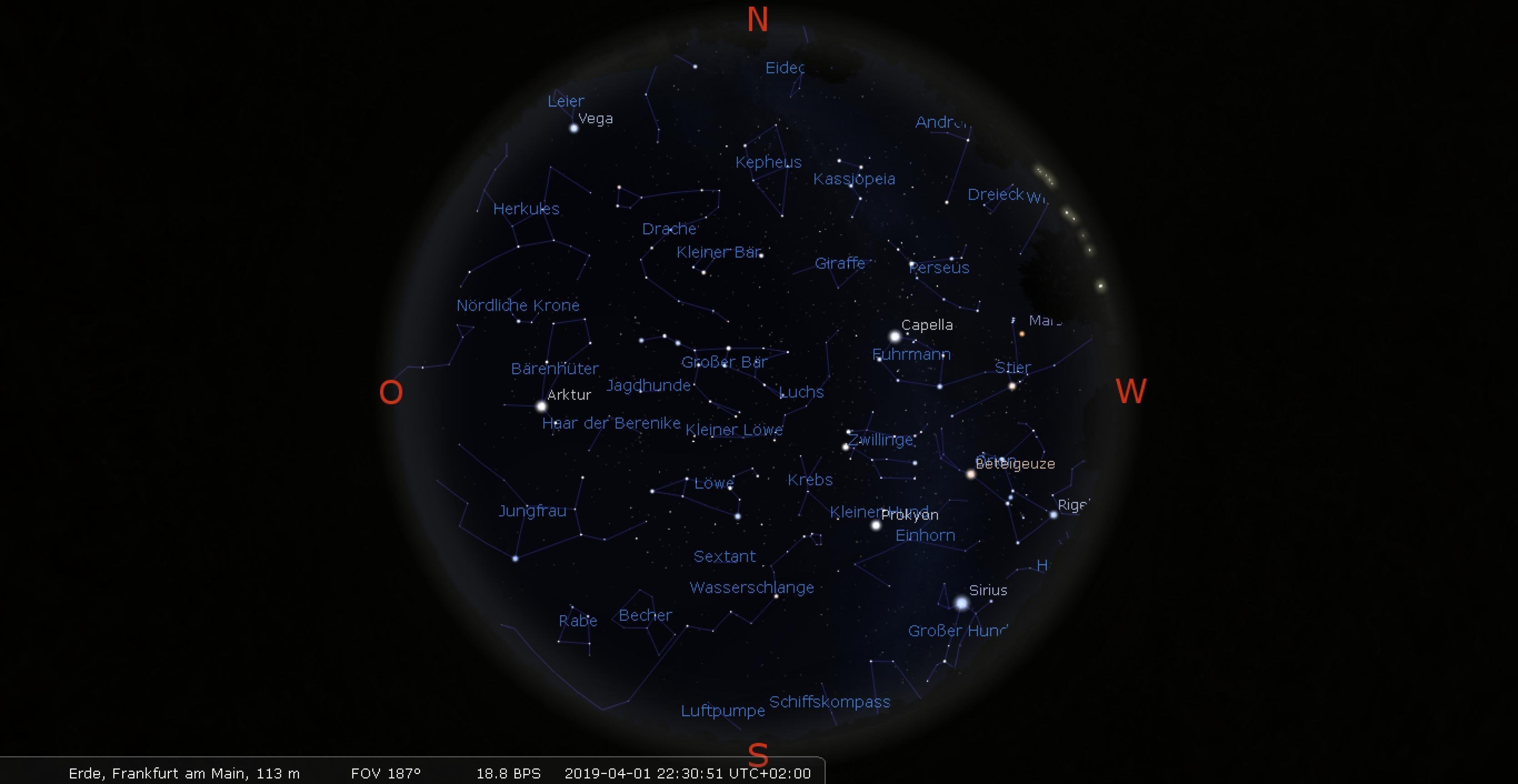 Der Sternenhimmel im April gegen 22:30h MESZ über Frankfurt am Main.