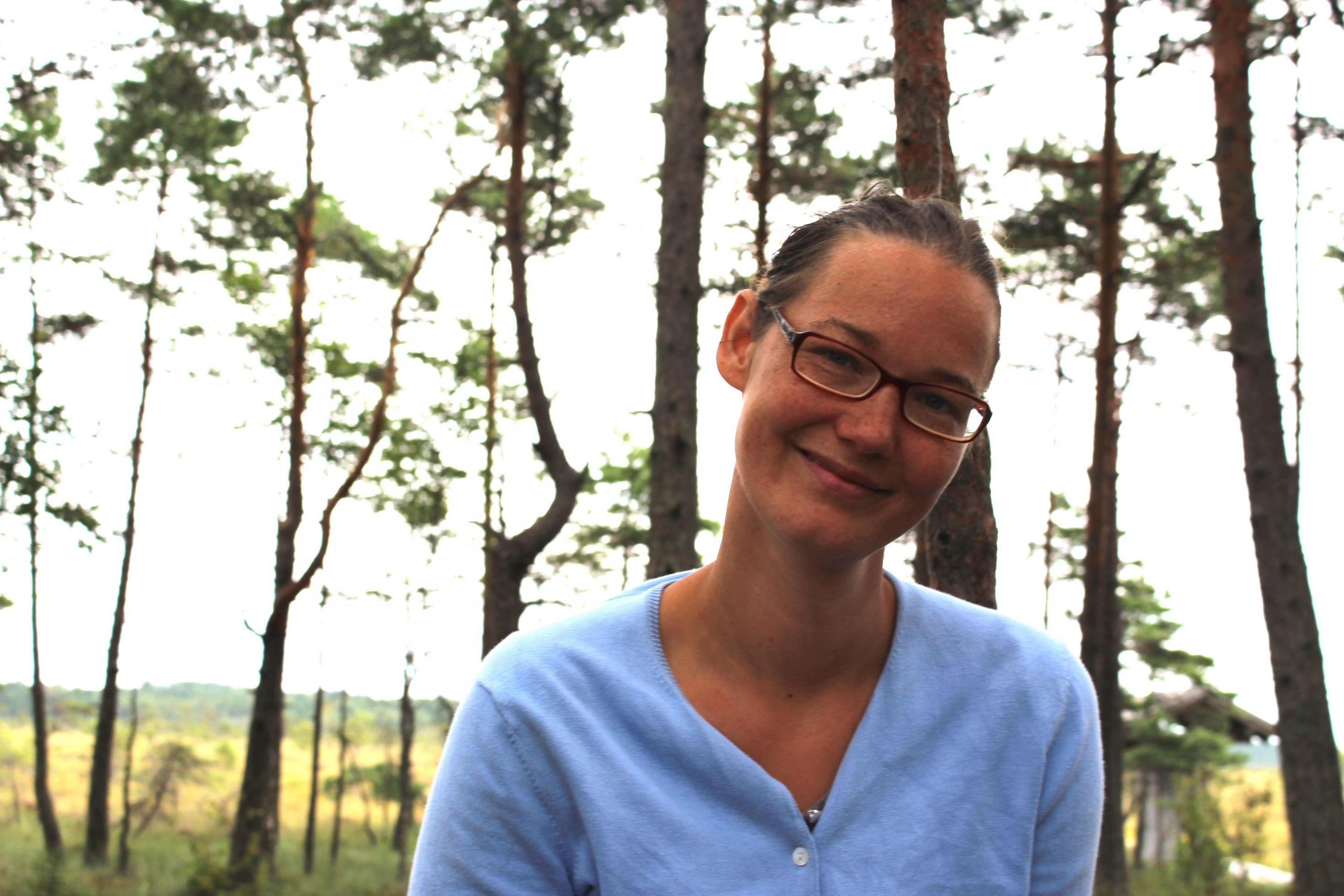 Die Biologin Silke Voigt-Heucke von der FU Berlin ist skeptisch, ob die ganzjährige Fütterung von Vögeln sinnvoll ist.