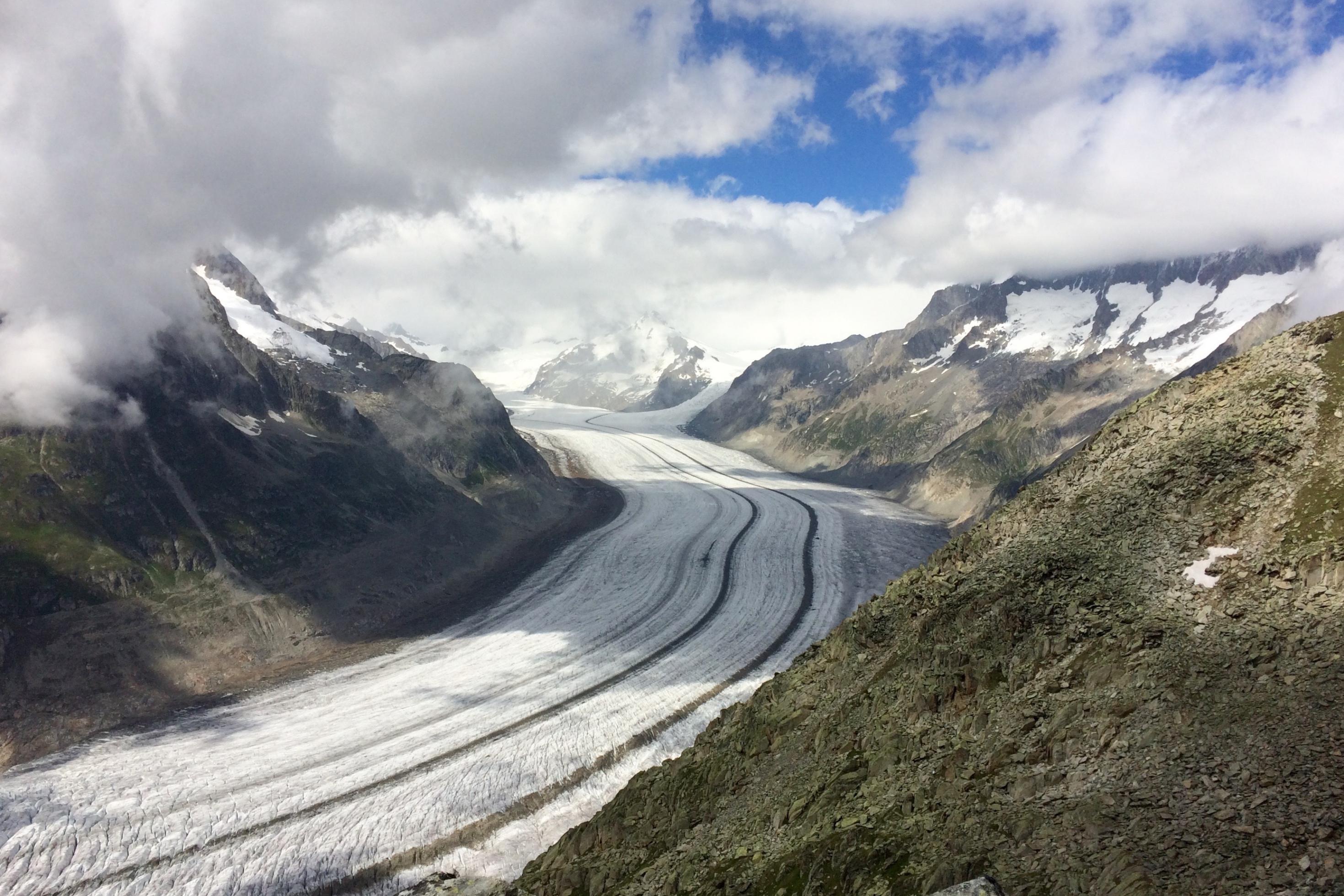 Blick auf den Aletschgletscher in der Schweiz von der Walliser Seite aus.