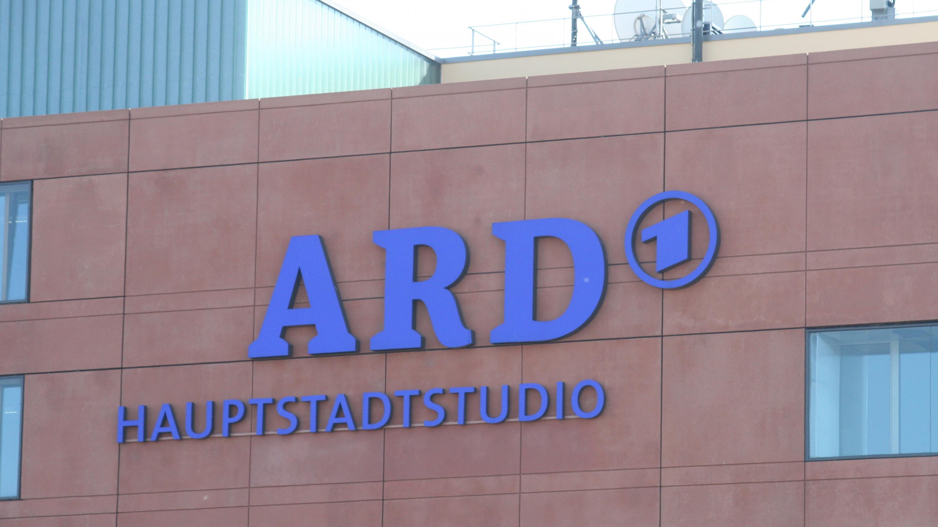 ARD-Hauptstadtstudio – Frontansicht