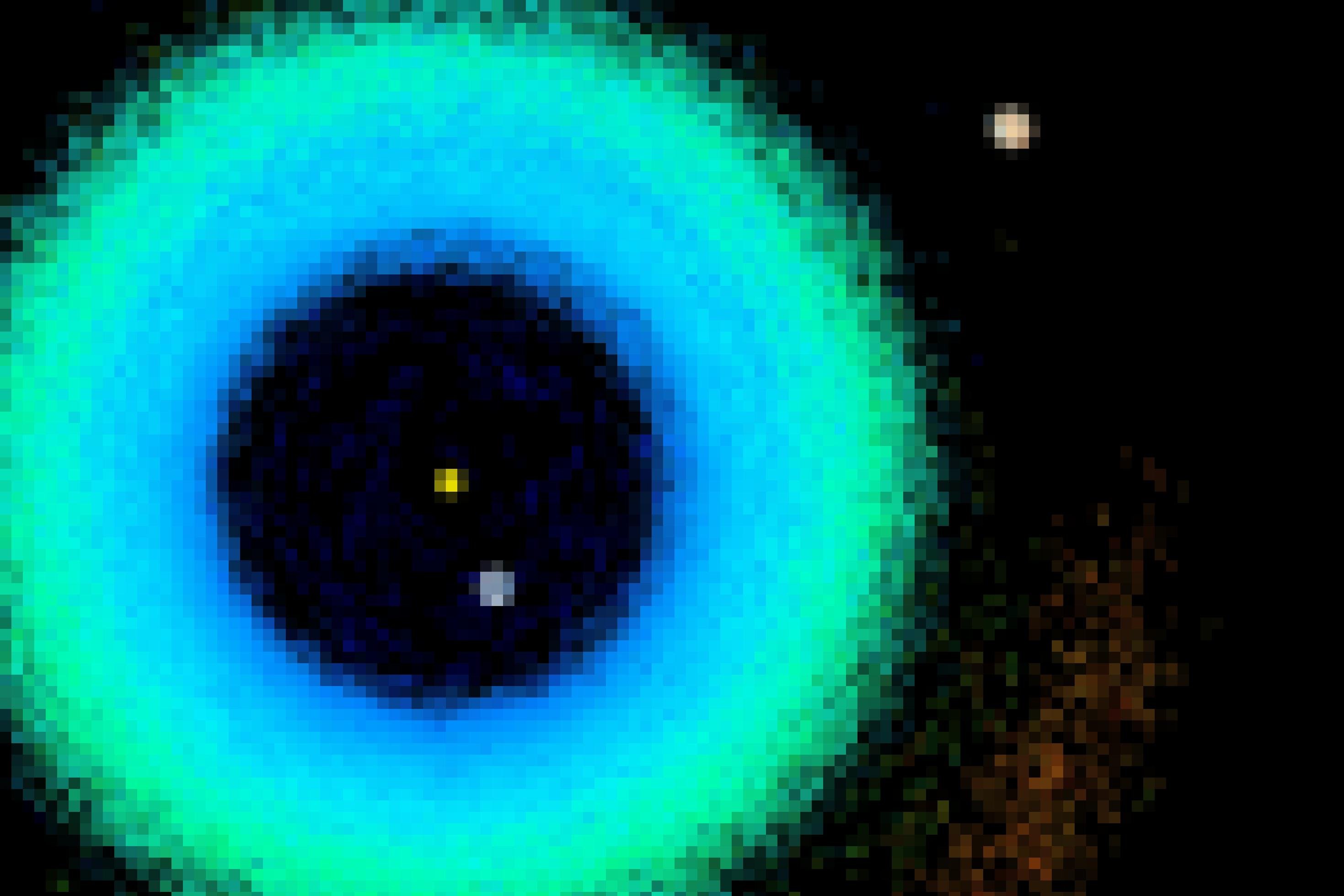 In der Grafik ist mittig im linken Bilddrittel ein gelber runder Fleck (Sonne) zu sehen, mit etwas Abstand auf Höhe zwischen fünf und sechs Uhr ist die Erde abgebildet, in noch weiterer Entfernung auf der Höhe von etwa zwei Uhr Jupiter. Die Sonne ist konzentrisch von blauen, grünlichen und noch weiter außen rötlichen Teilsegmenten von Kreislinien umgeben, die Bahnsegmente von Asteroiden darstellen..
