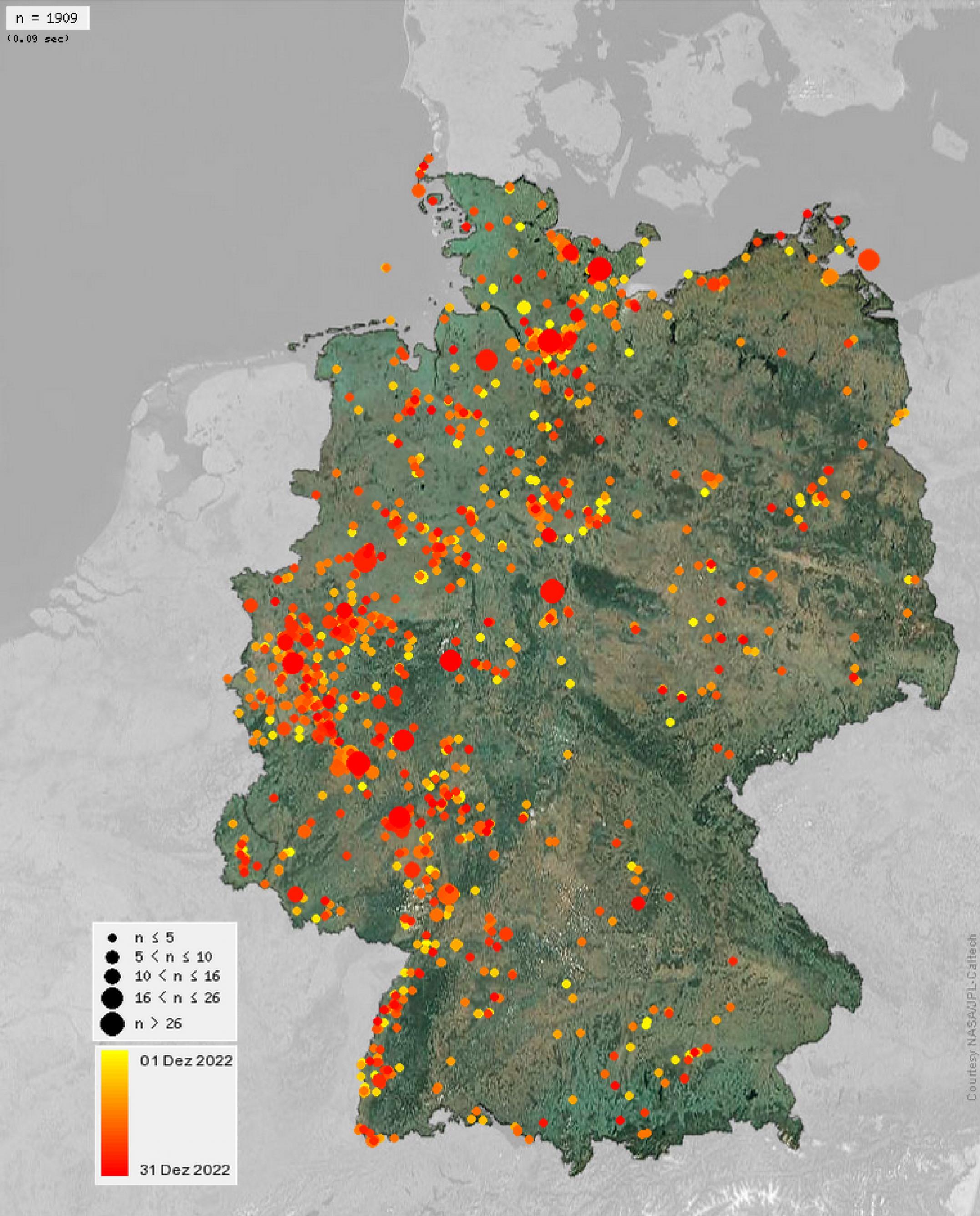 Screenshot einer Deutschlandkarte, auf der mit roten und gelben Punkten Sichtungen von Heckenbraunellen verzeichnet sind.