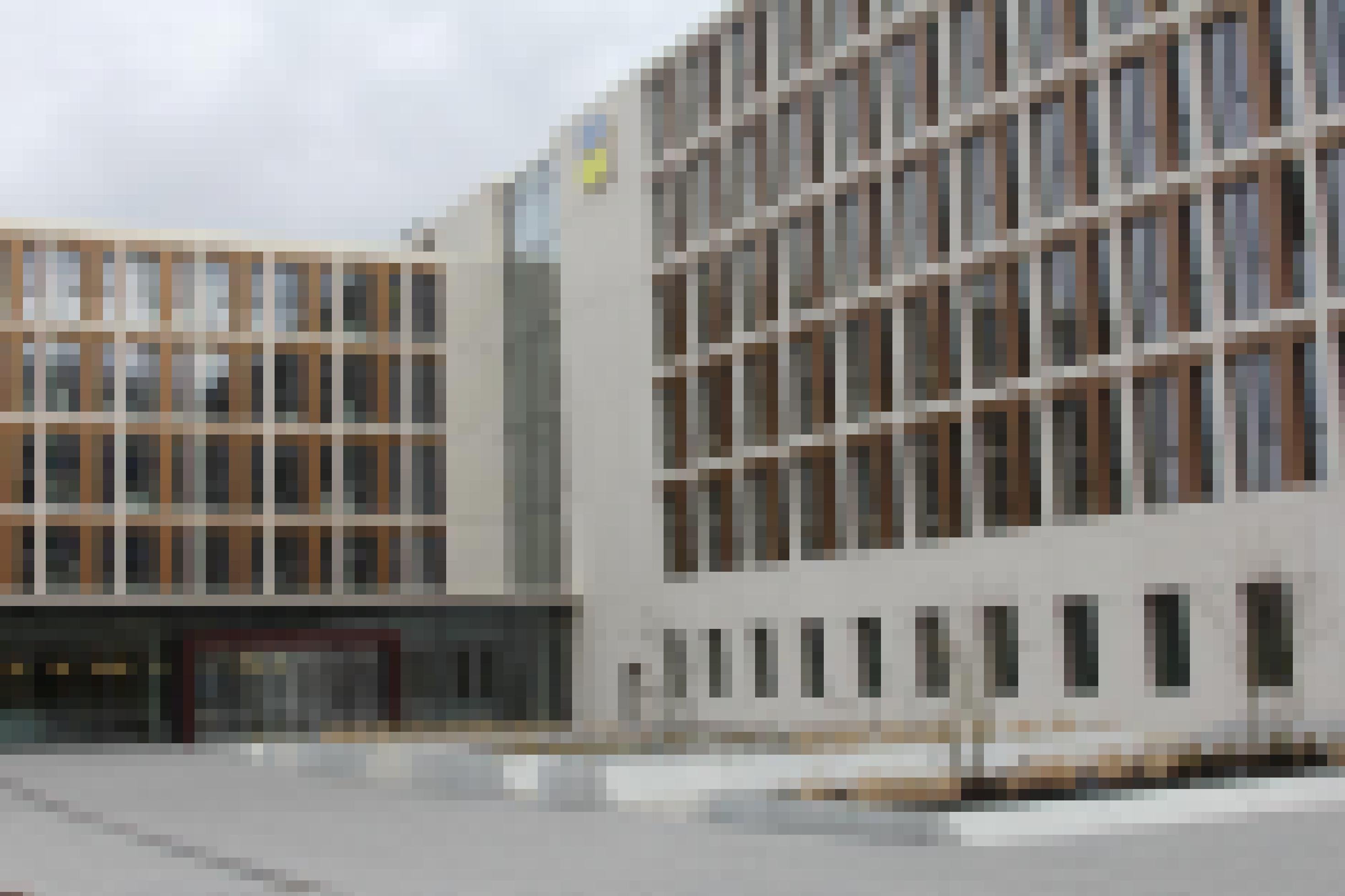 Ein großes Bürogebäude zeigt den Verwaltungssitz der Deutschen Rentenversicherung Braunschweig-Hannover in Laatzen