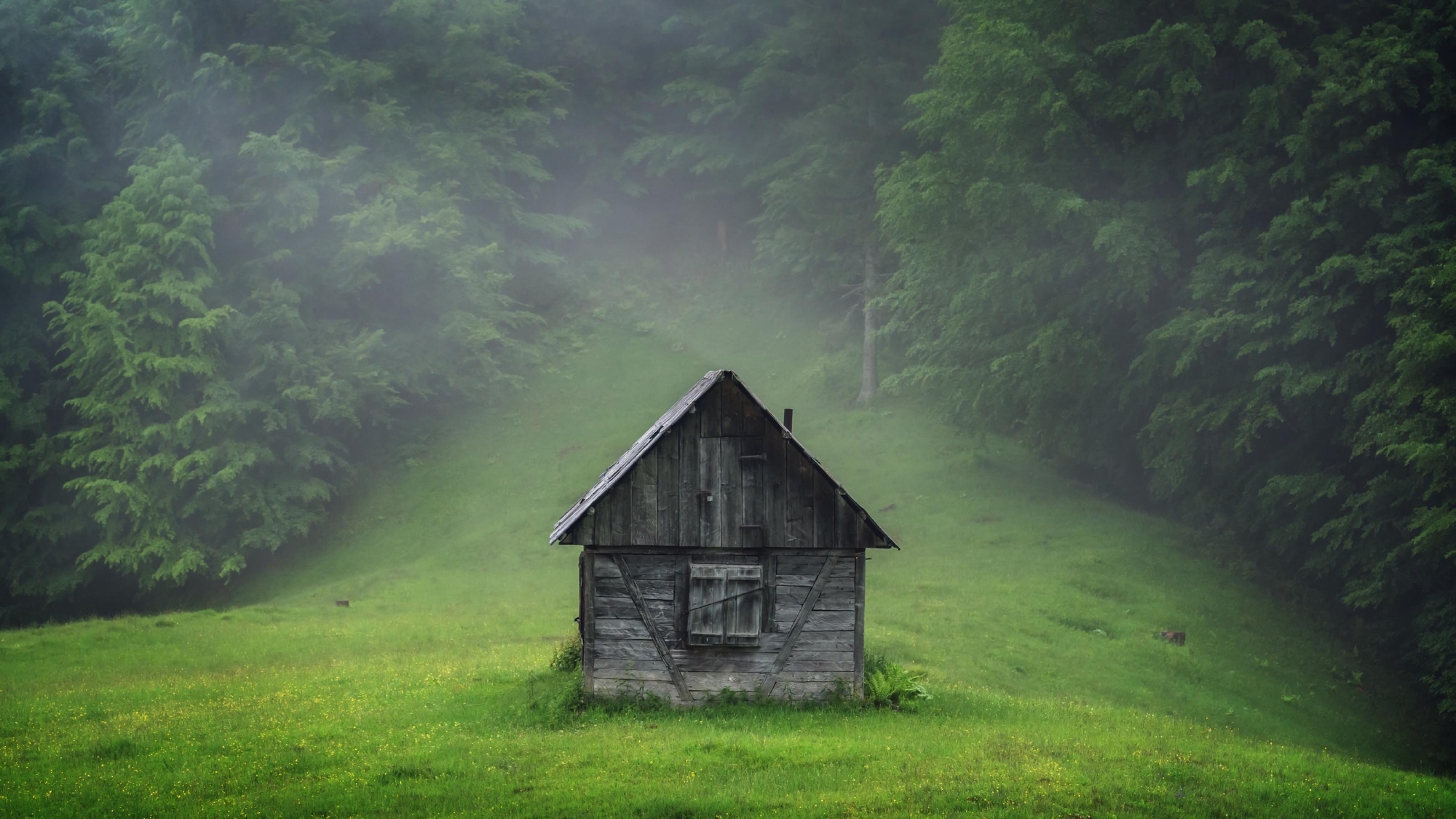 Einsame Hütte – aber gibt es heute überhaupt noch etwas, das fernab der Zivilisation ist?