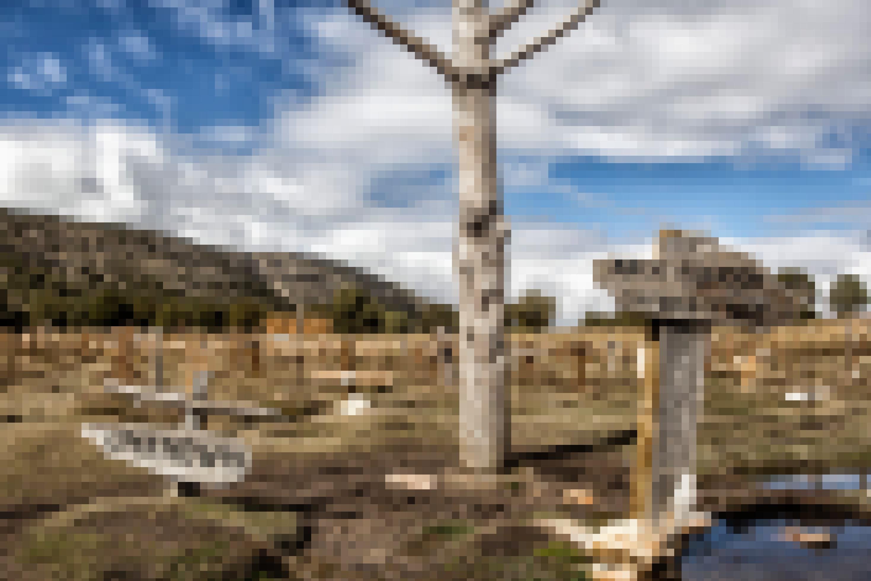 Gräber auf dem Friedhof Sad Hill, bei Burgos, Spanien