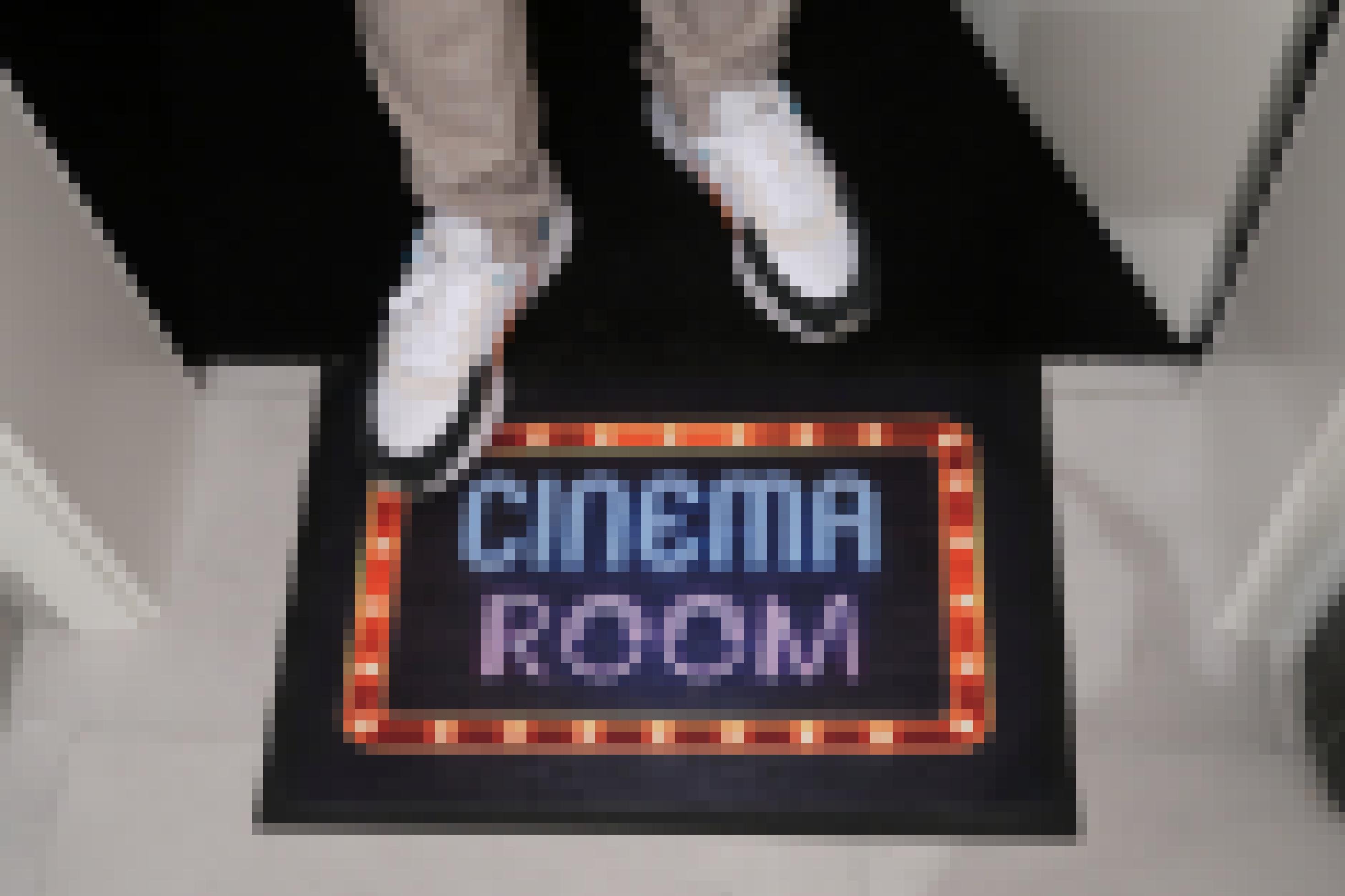 Fußabtreter mit Aufschrift „Cinema Room“