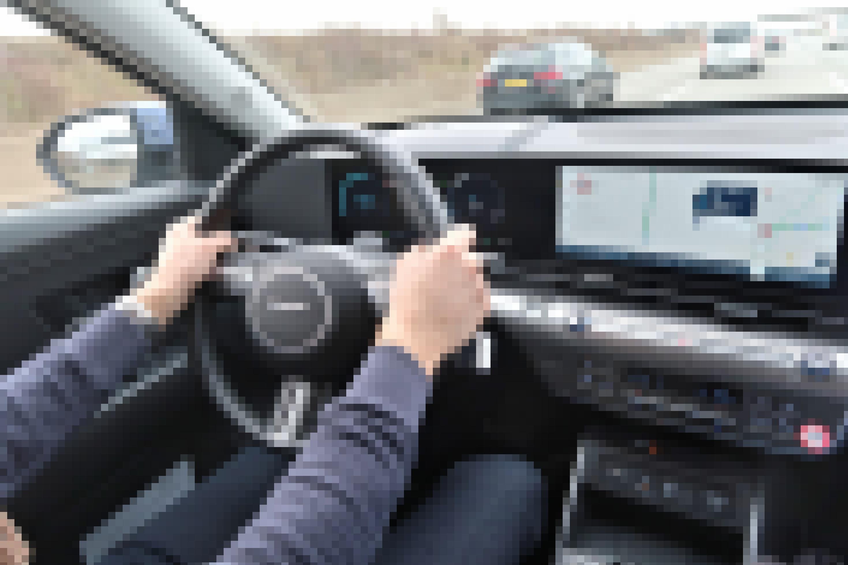 Cockpit des Hyundai Kona während der Fahrt