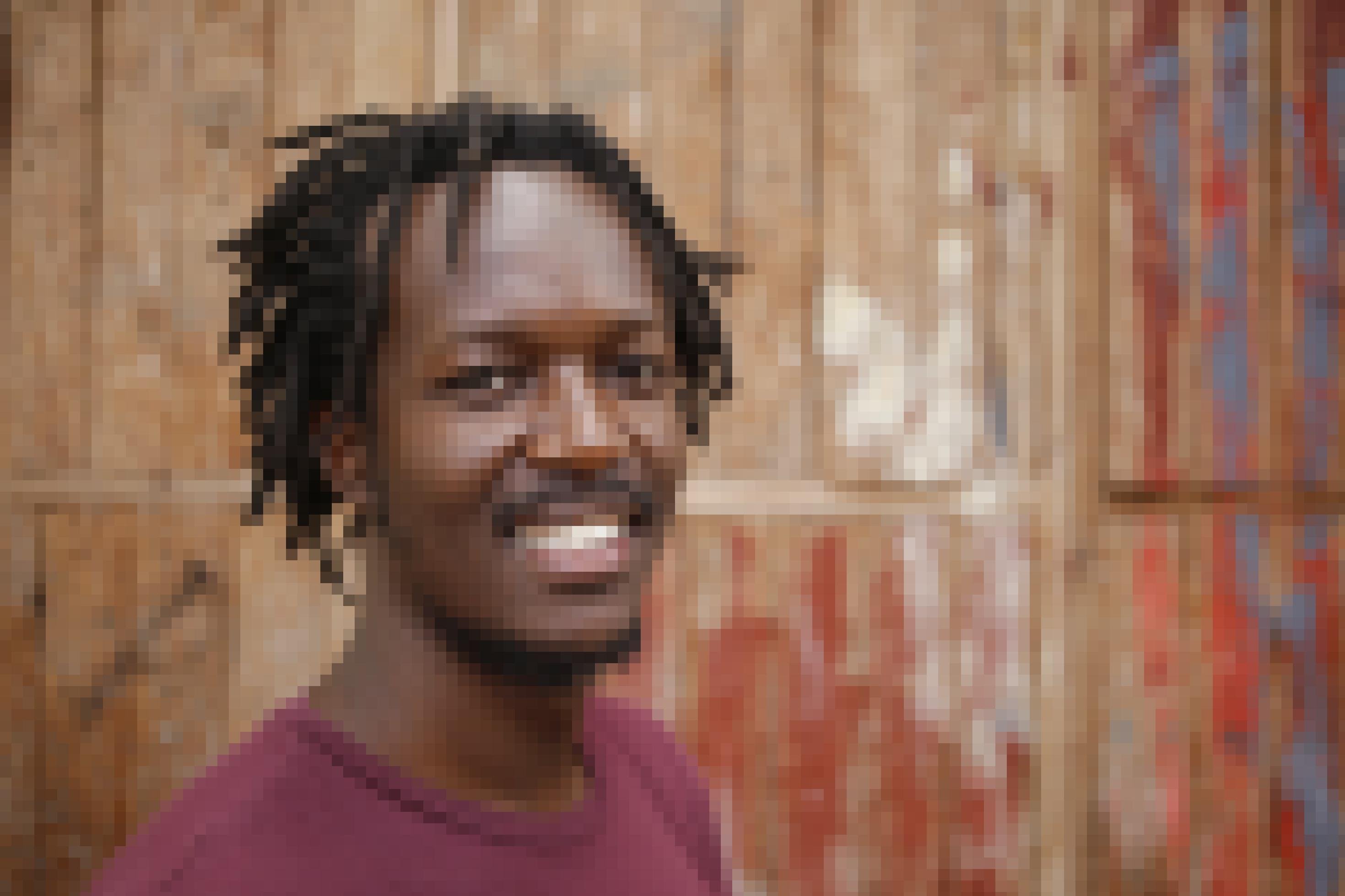 Ein Portraitfoto des Tansaniers Isack Abeneko