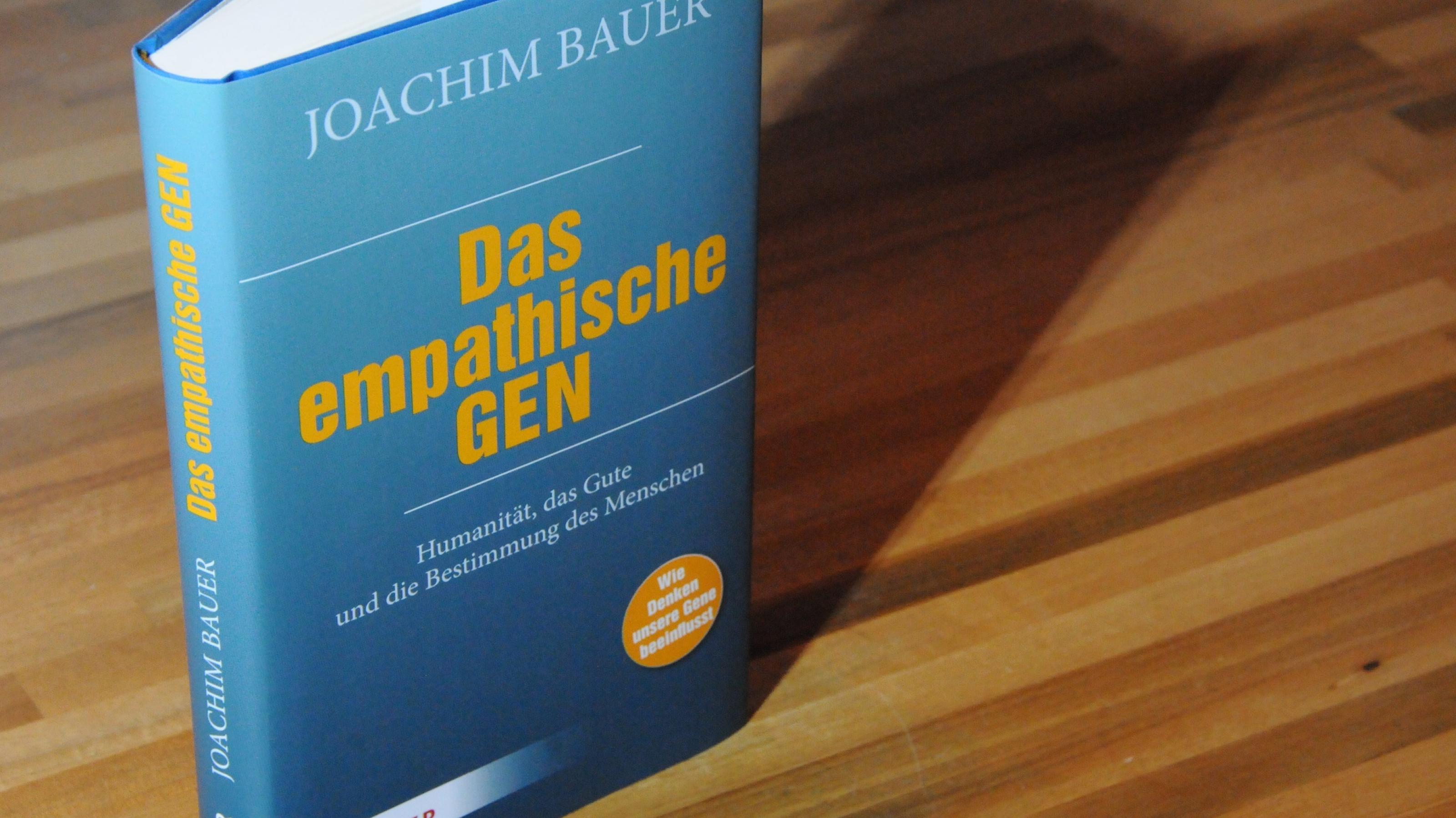 Buchcover: Das empathische Gen. Autor: Joachim Bauer. Herder Verlag