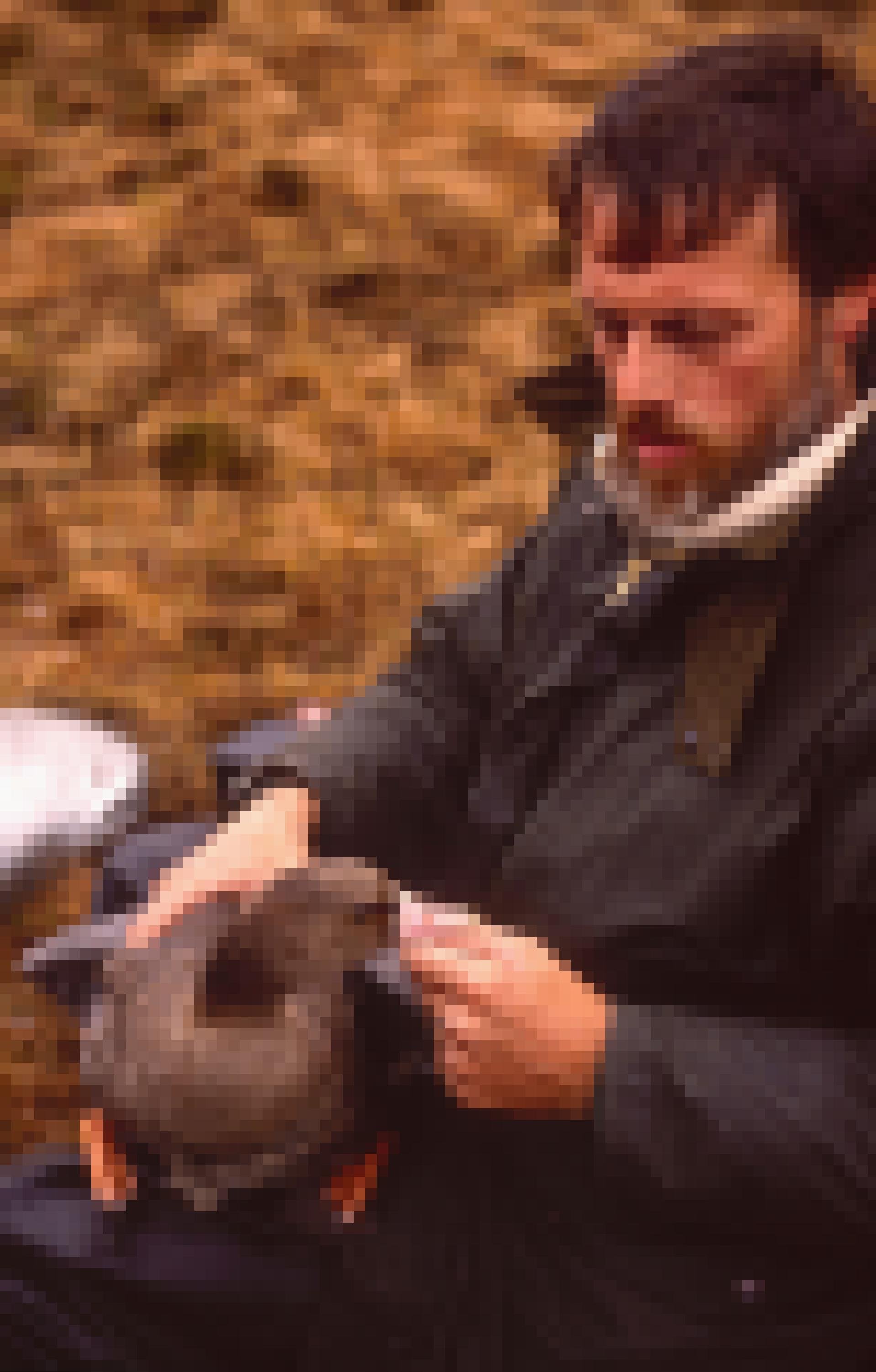 1989 – Johan Mooij mit einer Blessgans auf dem Schoß.