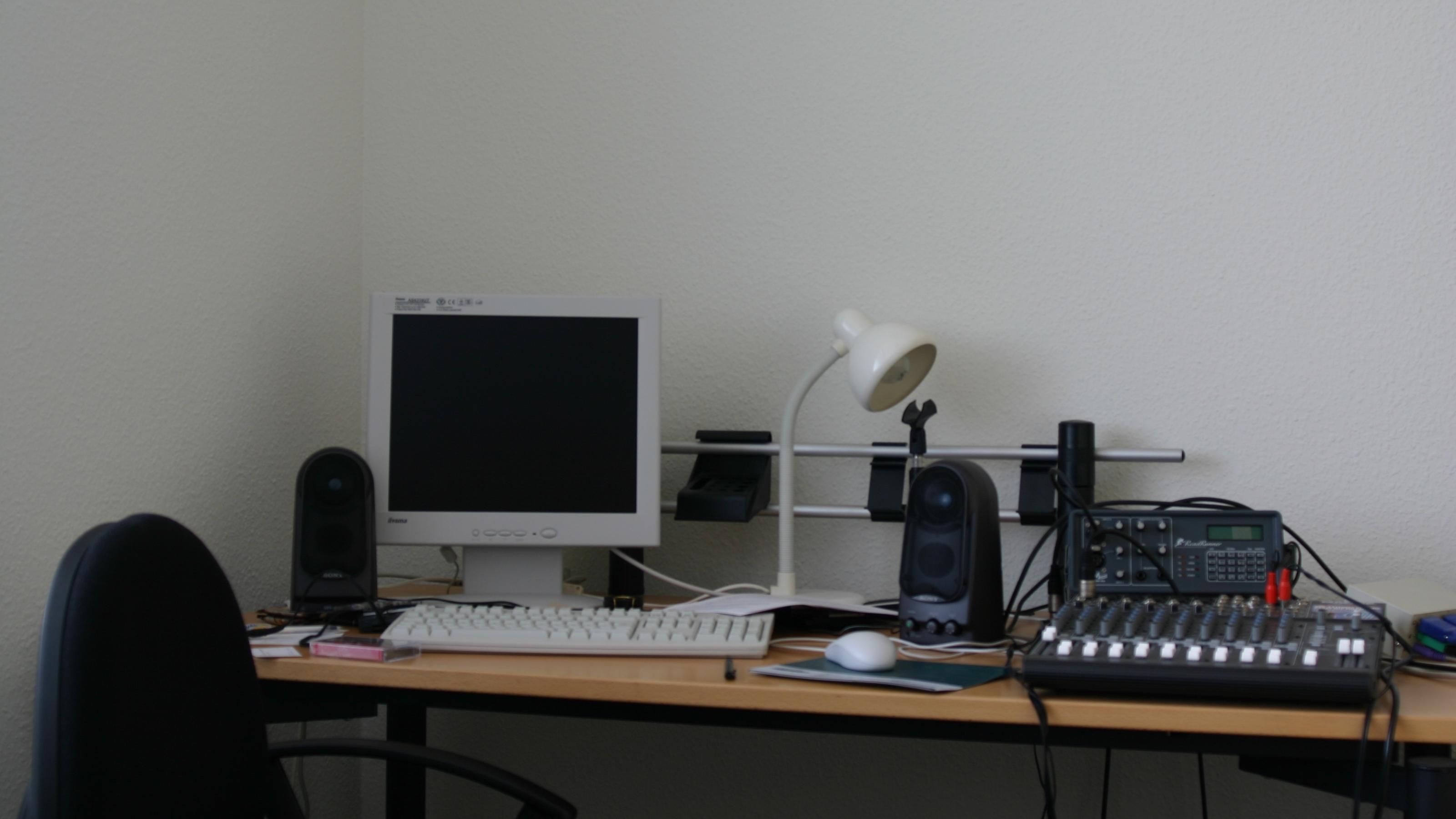 Schnittplatz- und Arbeitsplatz-PC im journalistischen Home Office
