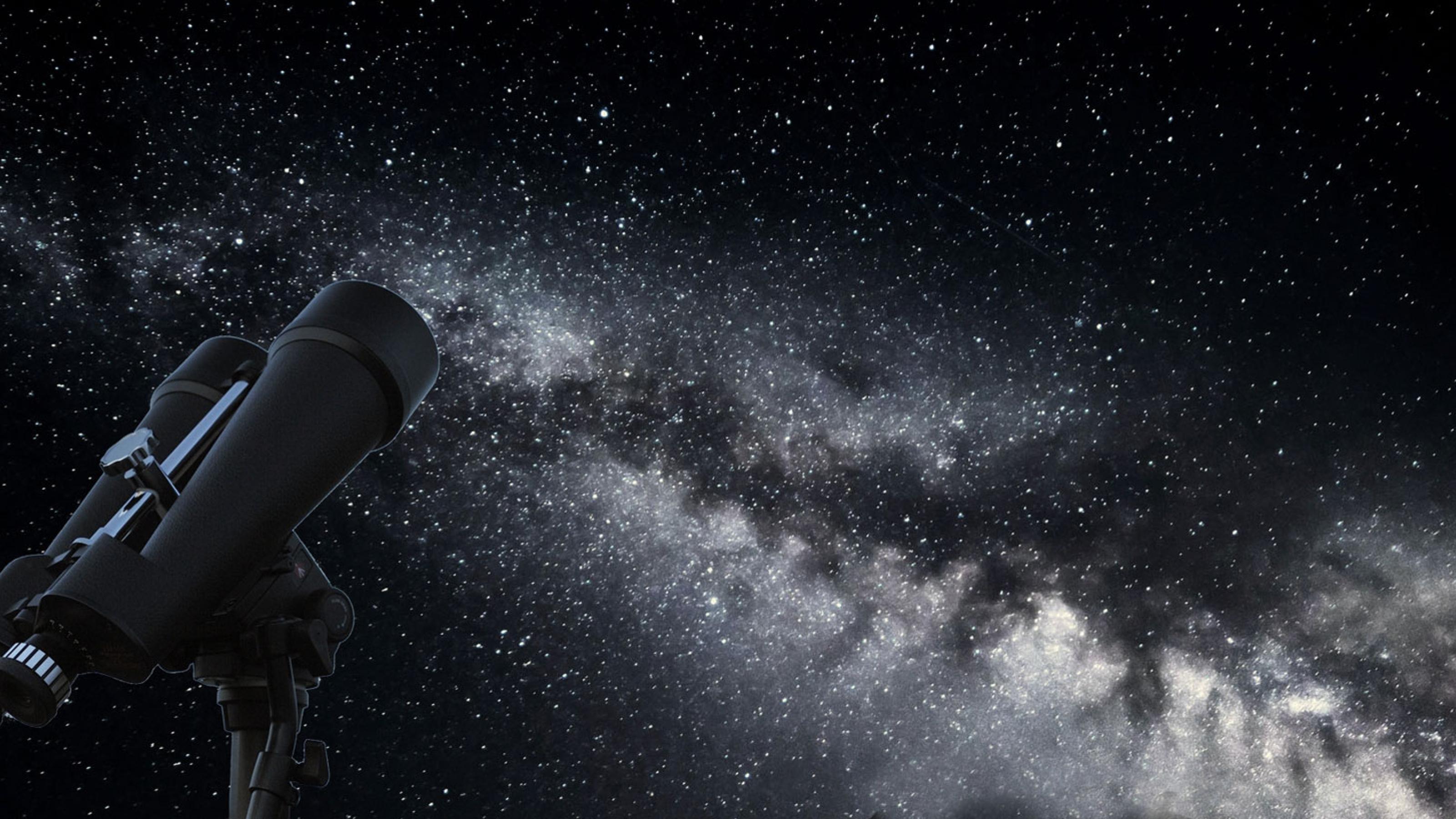 Clear Skies! Der Wunsch von Amateurastronomen für klaren Blick zum Nachthimmel.
