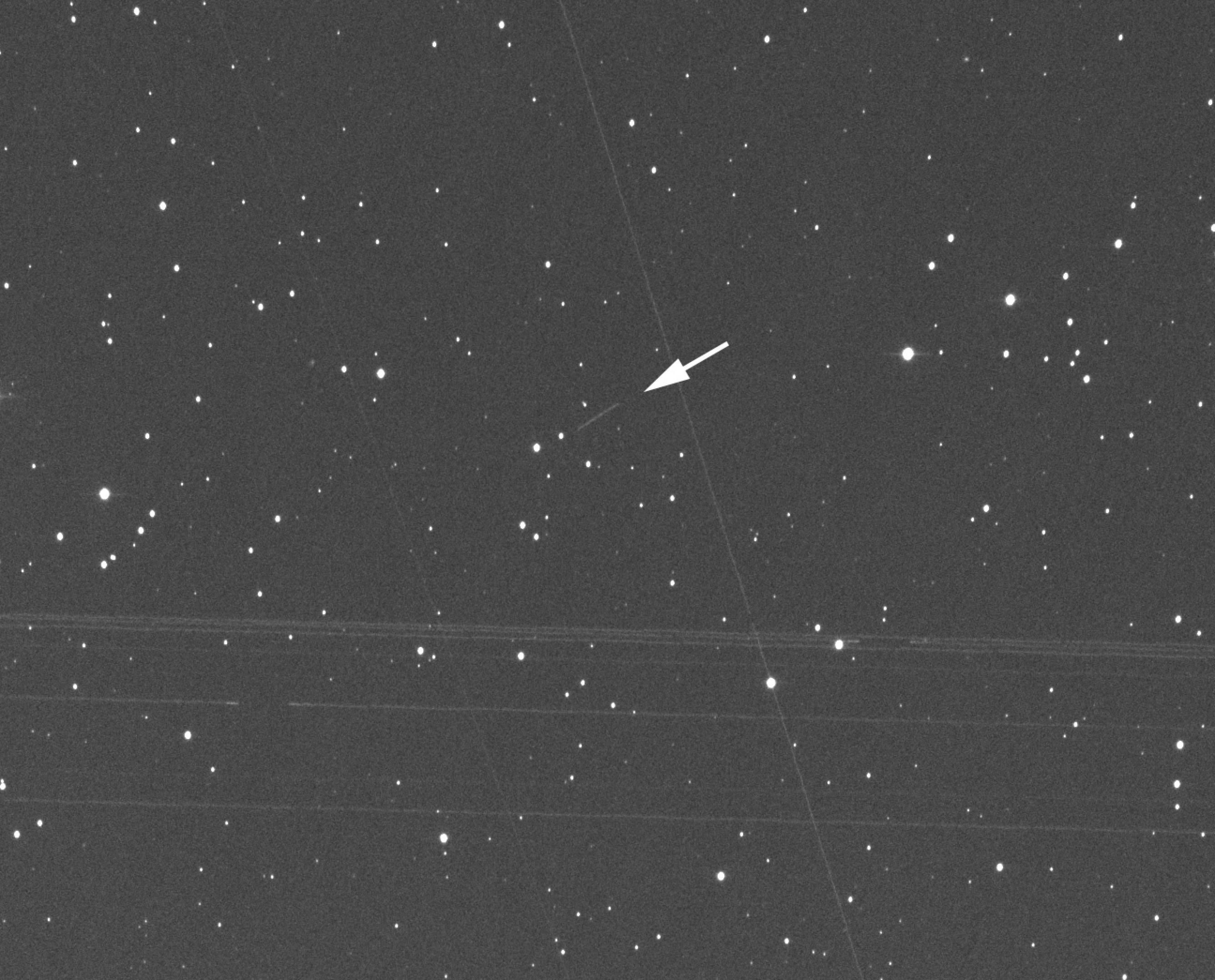 Strichspur des Kleinplaneten Apophis, aufgenommen vopn Sven Melchert am 6.3.2021.
