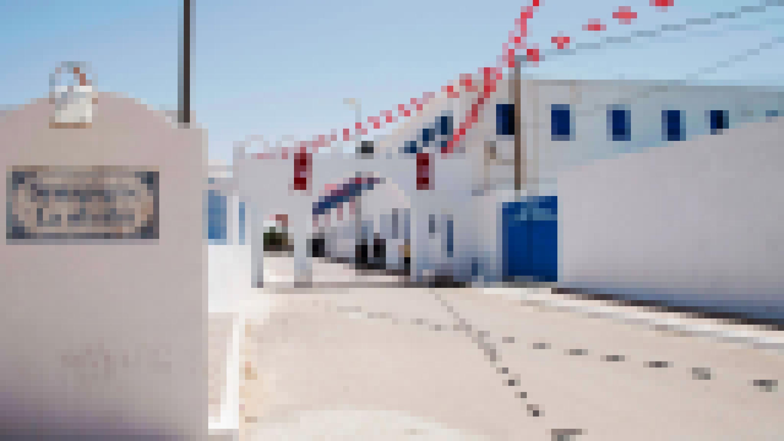 Eingang der La Ghriba-Synagoge auf der südtunesischen Insel Djerba