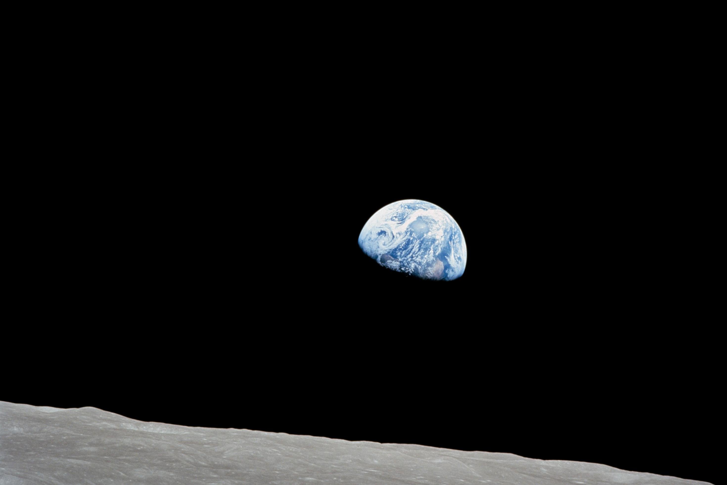 Die Erde gesehen vom Mond, fotografiert von den Apollo-8 Astronauten.