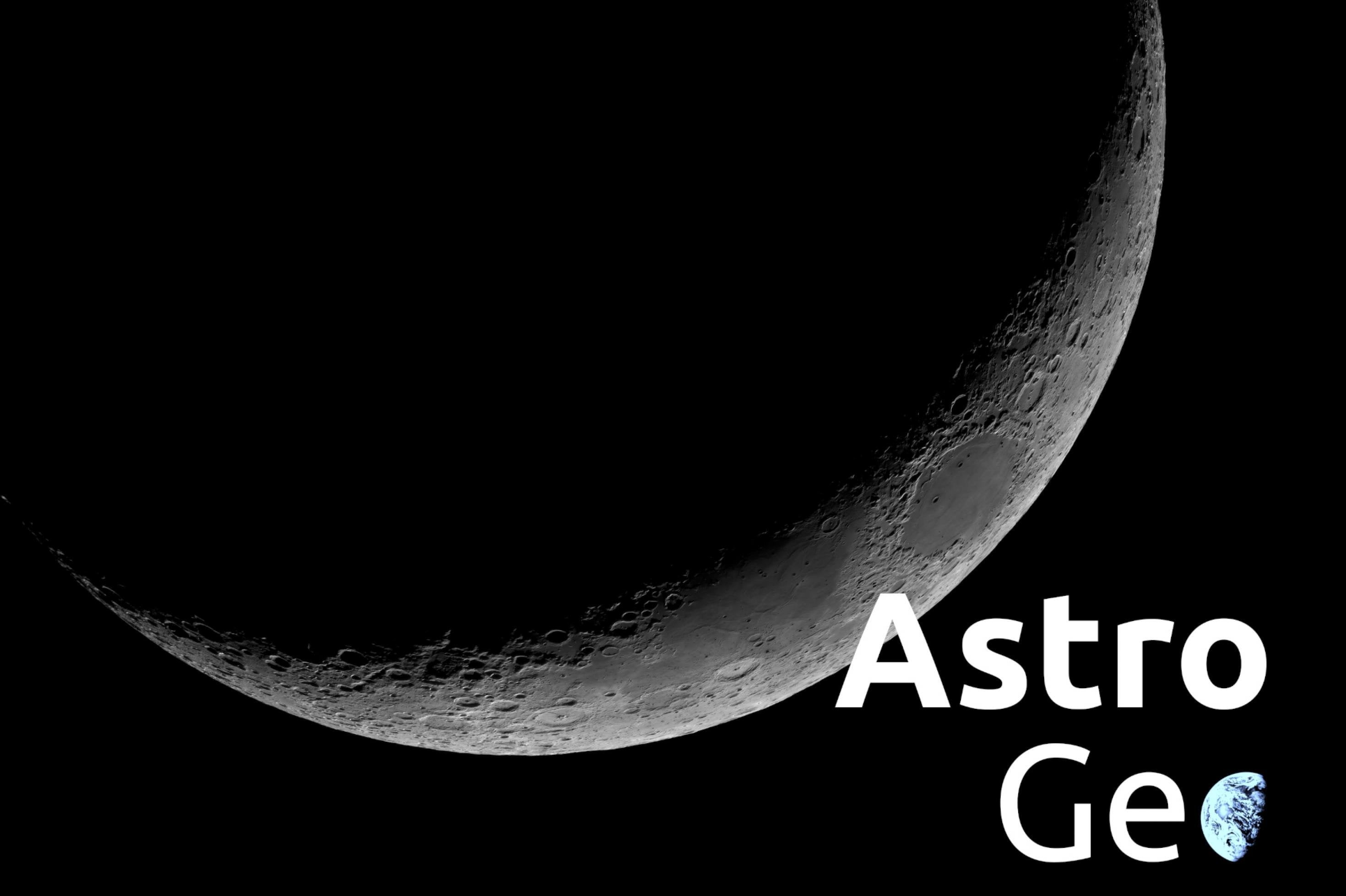 Sehr scharfes Foto, man erkennt angerissen dunklere Maare und hellere Hochländer. Die Sichel ist schmal.