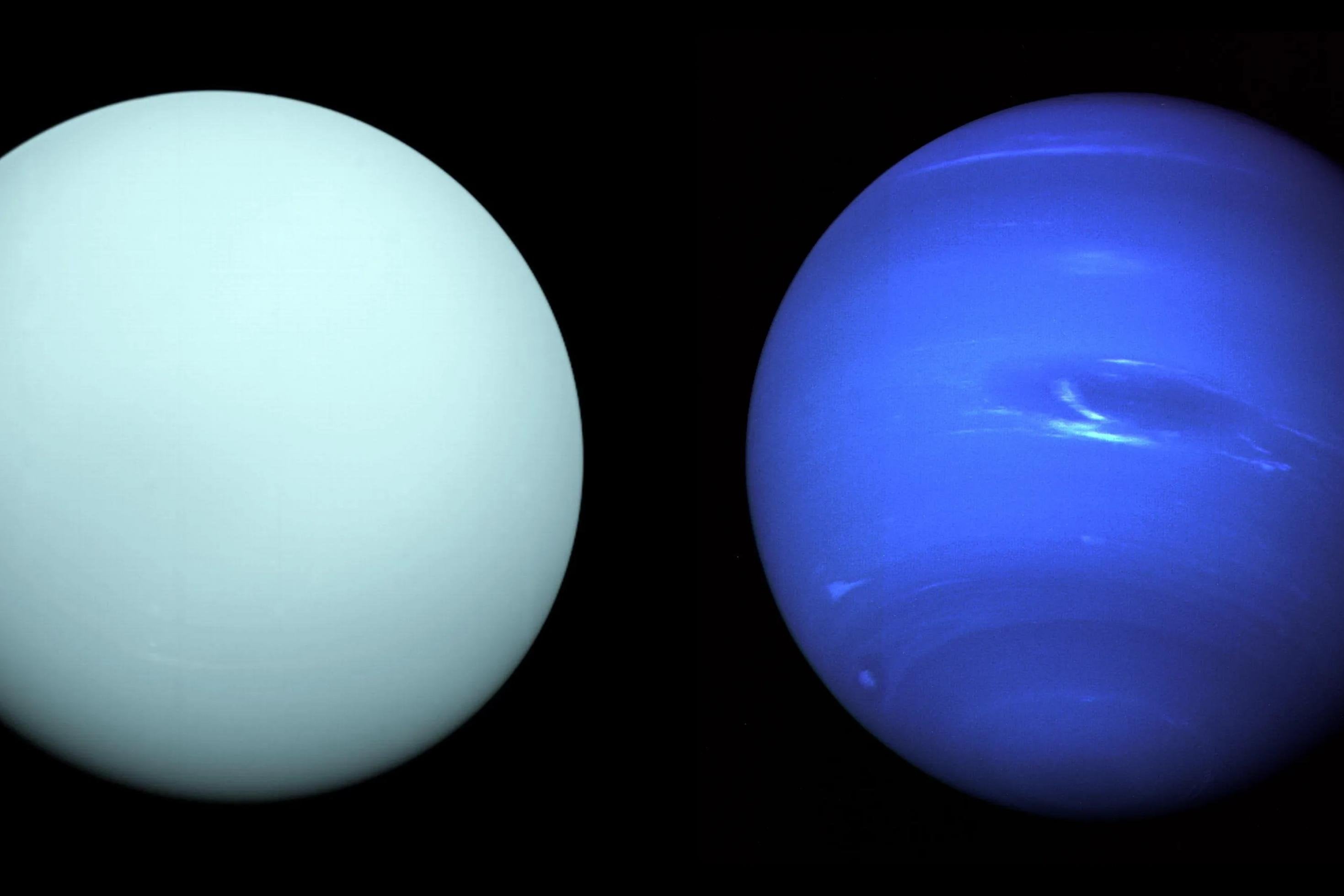 Eine zusammengestellte Aufnahme von den beiden äußeren Planeten in unserem Sonnensystem: Uranus und Neptun (v.l.n.r.) auf schwarzem Hintergrund.