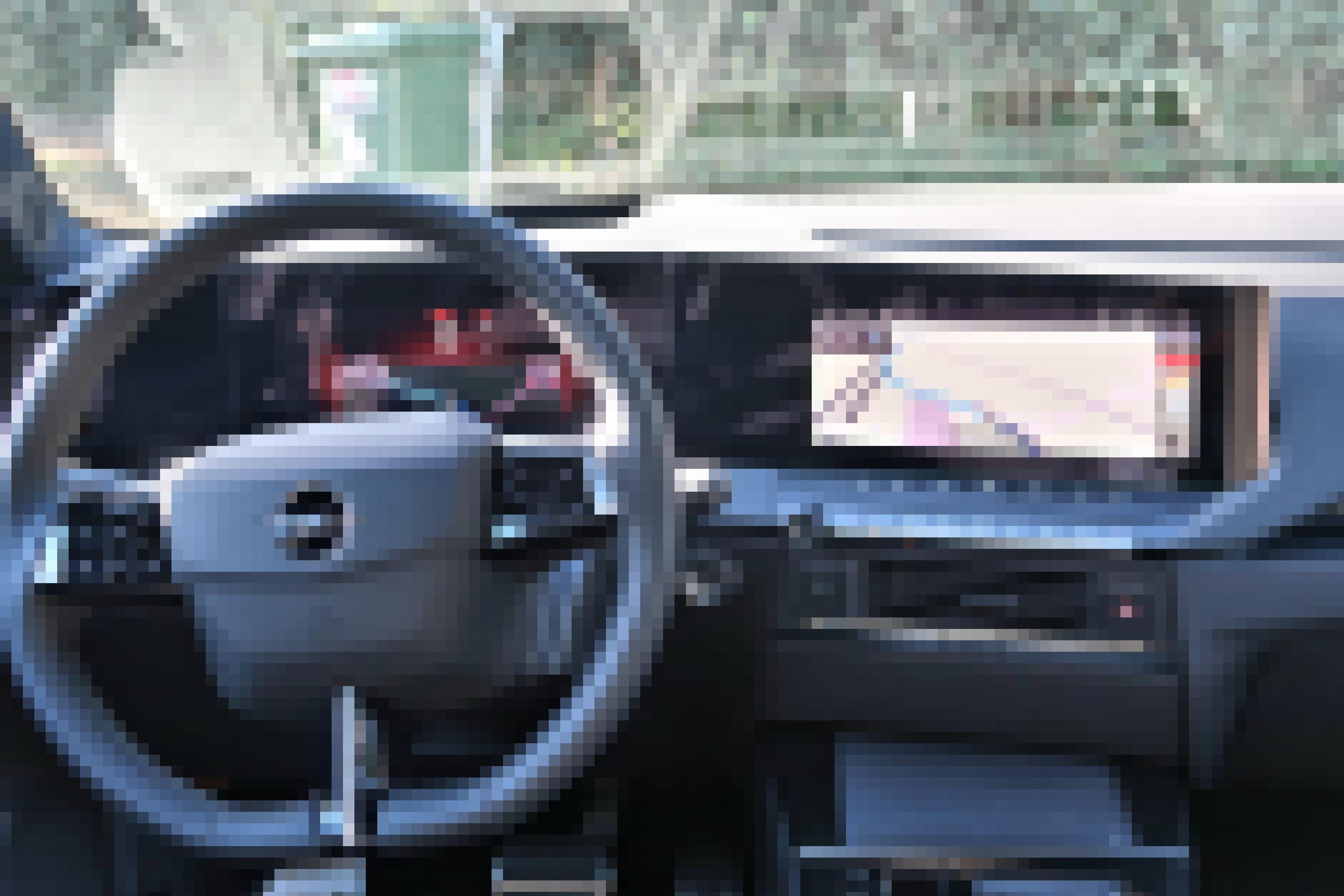 Blick ins Cockpit des Opel Astra Electric