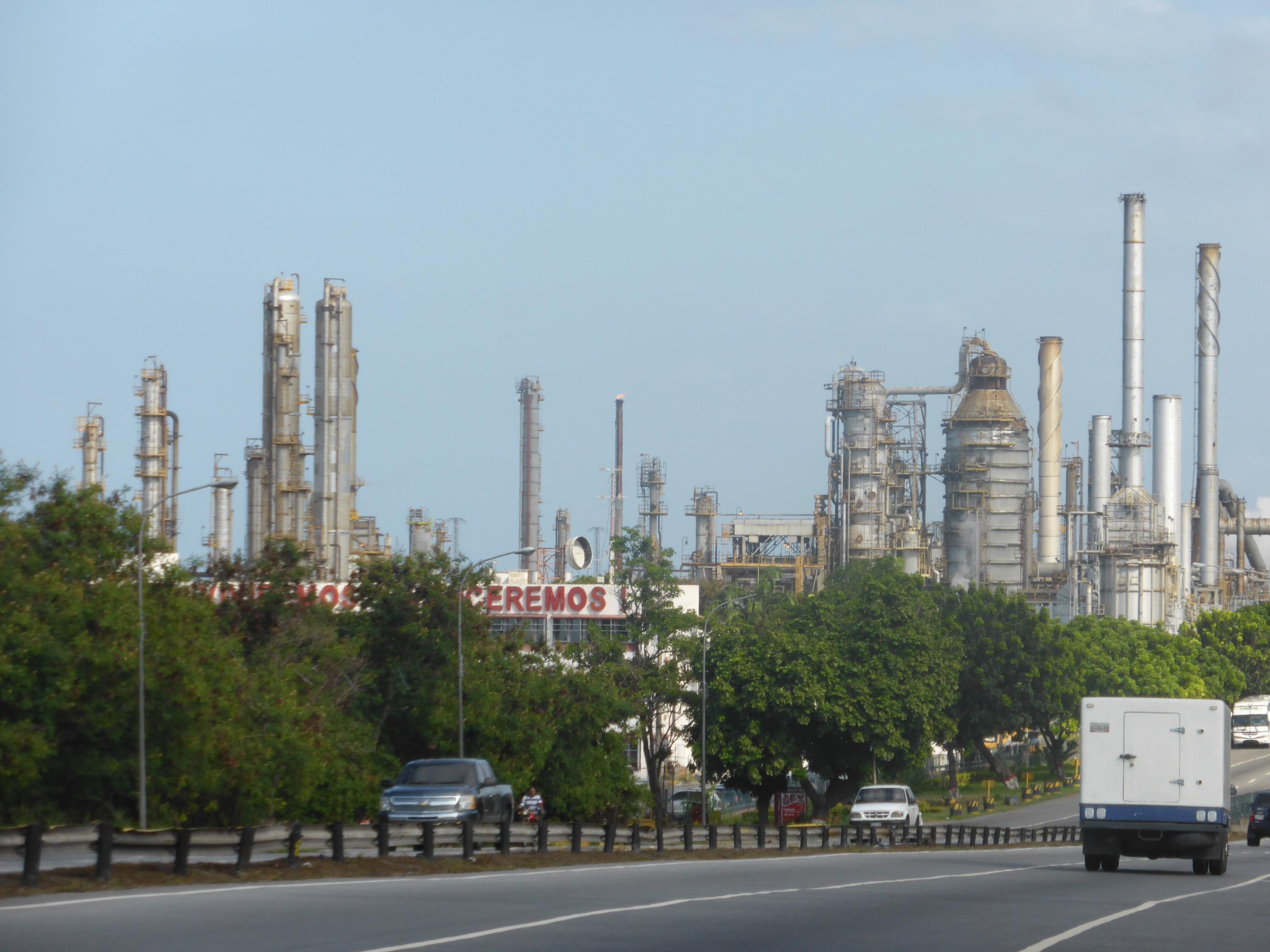 Die Raffinerie El Palito an der Karibikküste Venezuelas.