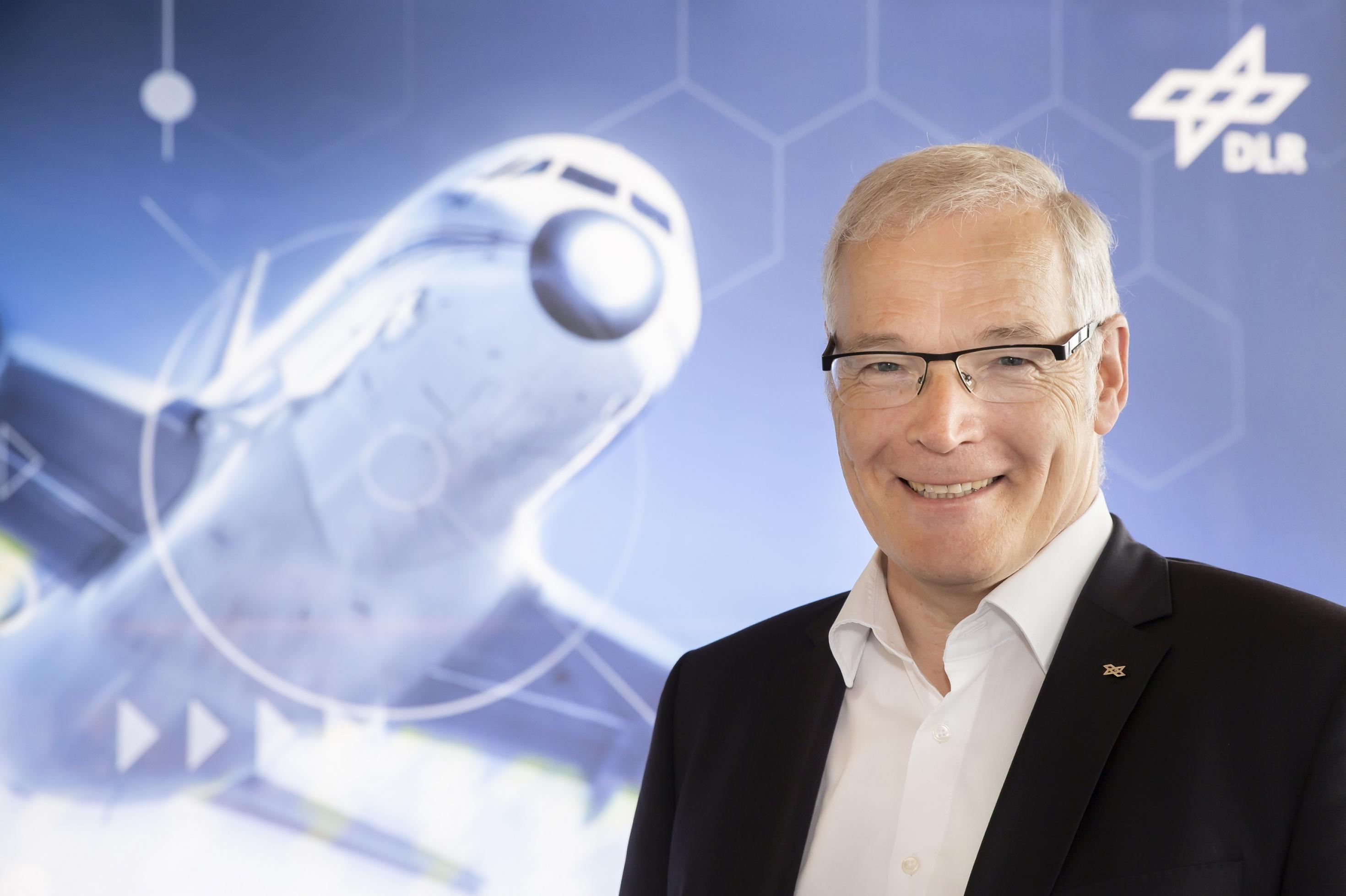 Prof. Rolf Henke, Mitglied des DLR-Vorstandes für Luftfahrtforschung