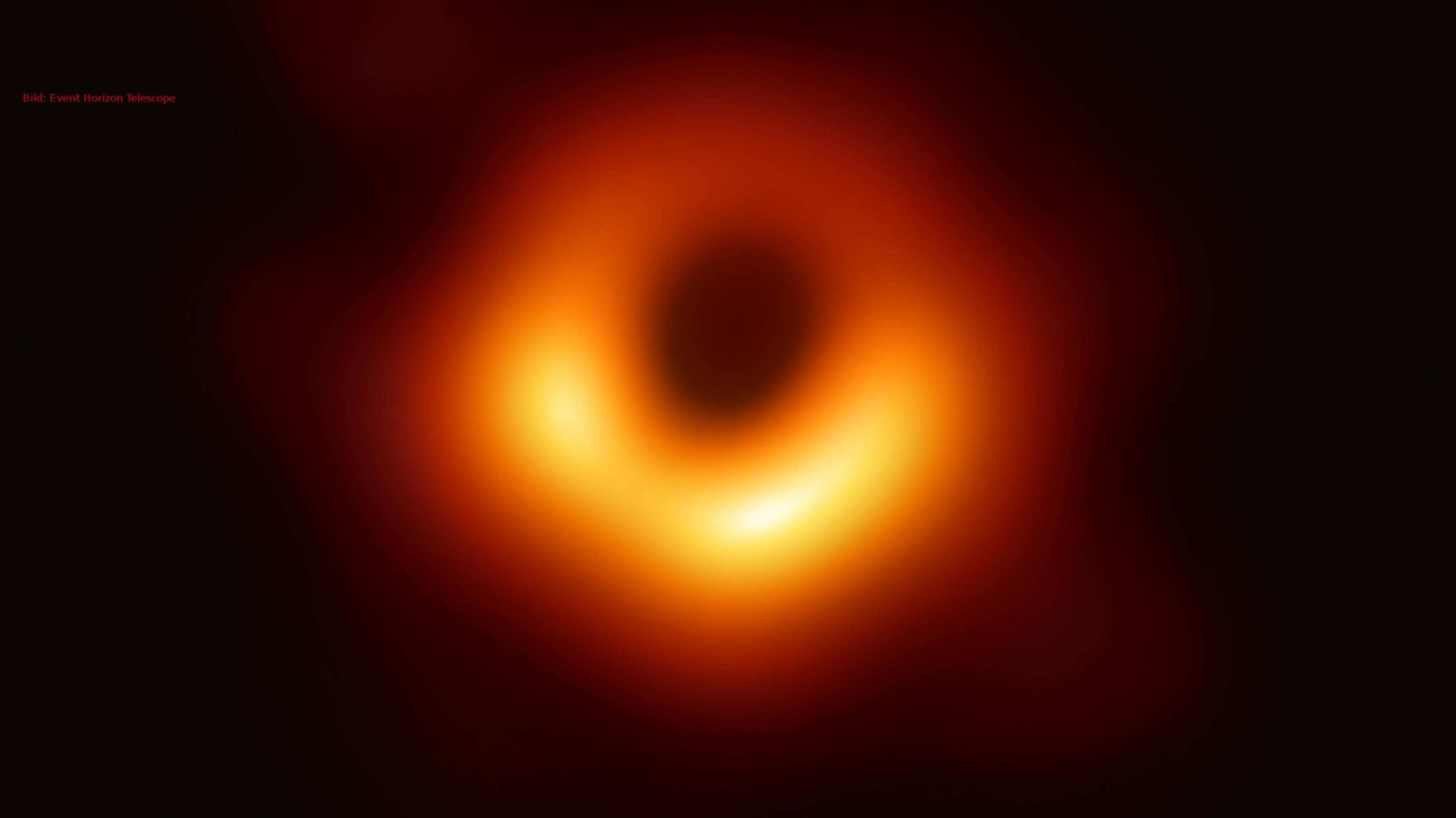 Foto eines Schattenwurfs eines schwarzen Lochs.