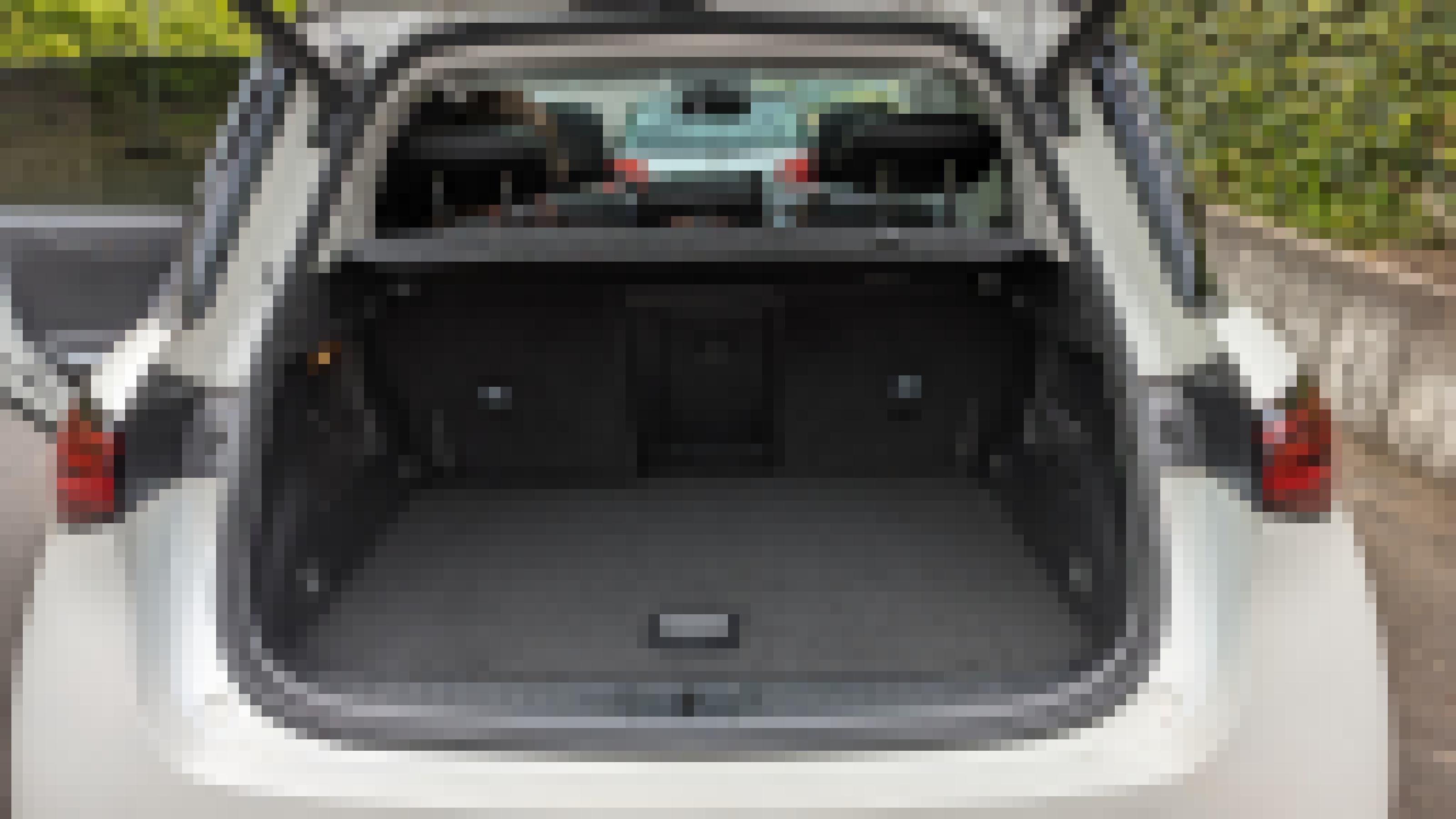 Blick in den geöffneten Kofferraum des Smart #1