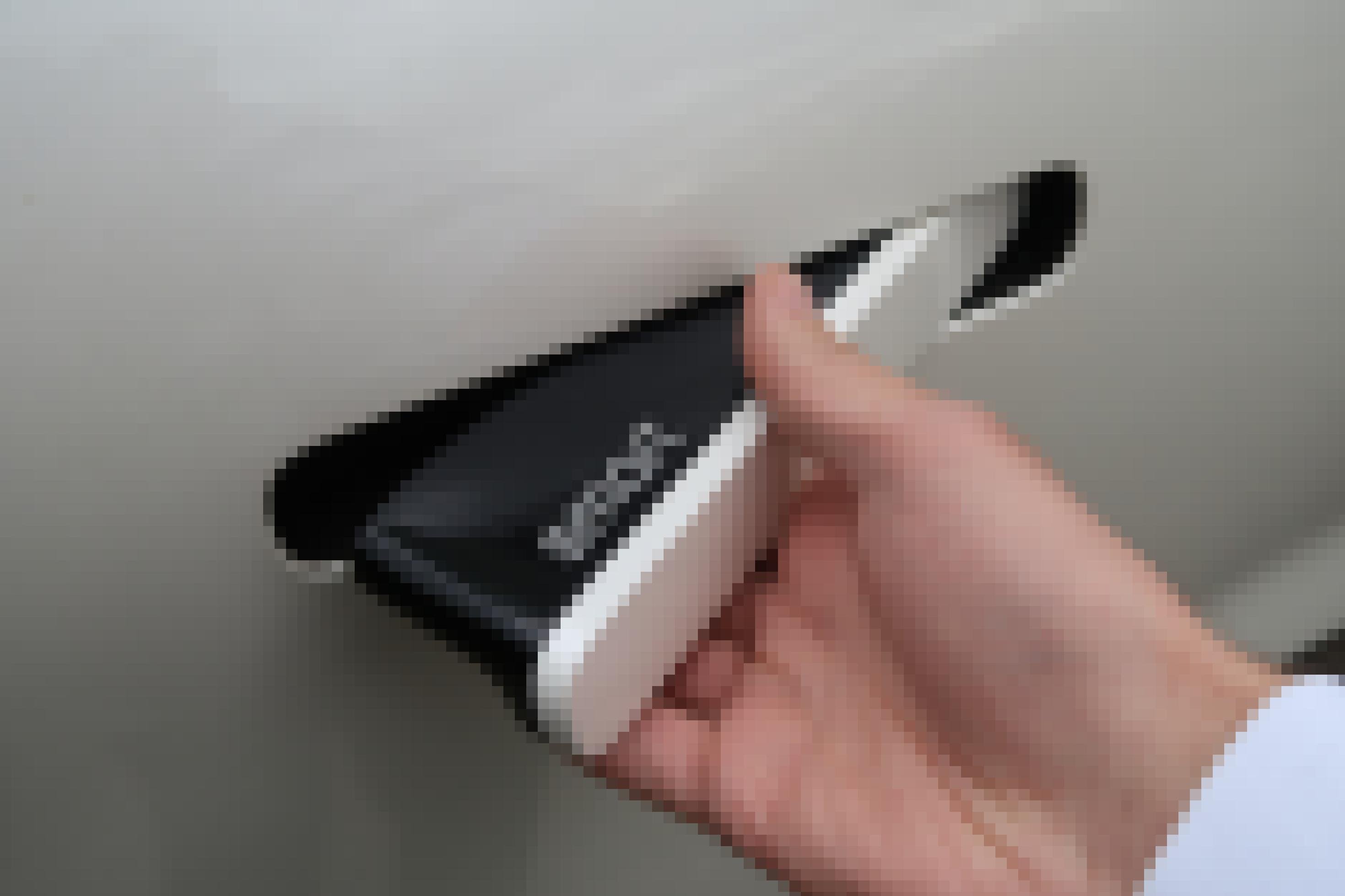 Hand greift in den Türgriff des Smart #1