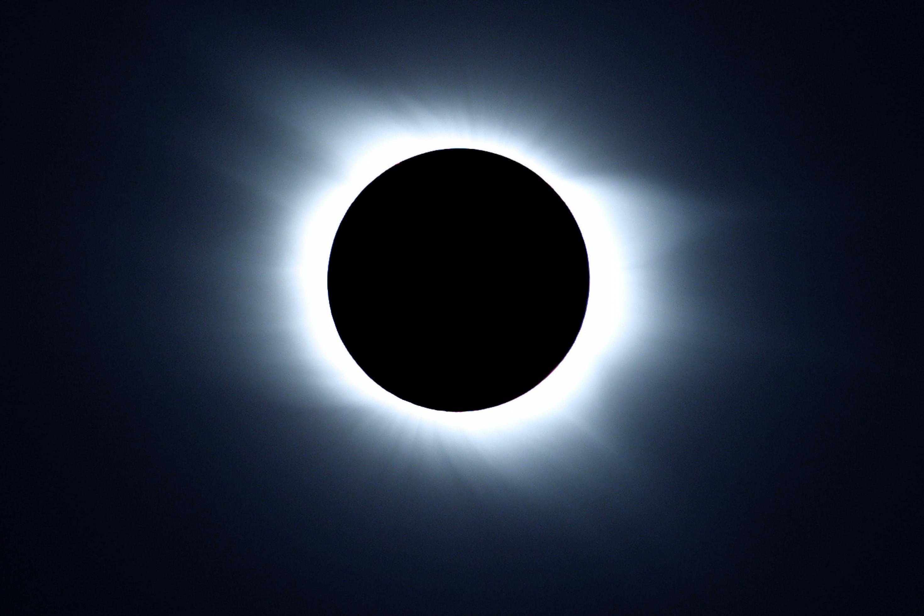 Bild einer totalen Sonnenfinsternis.