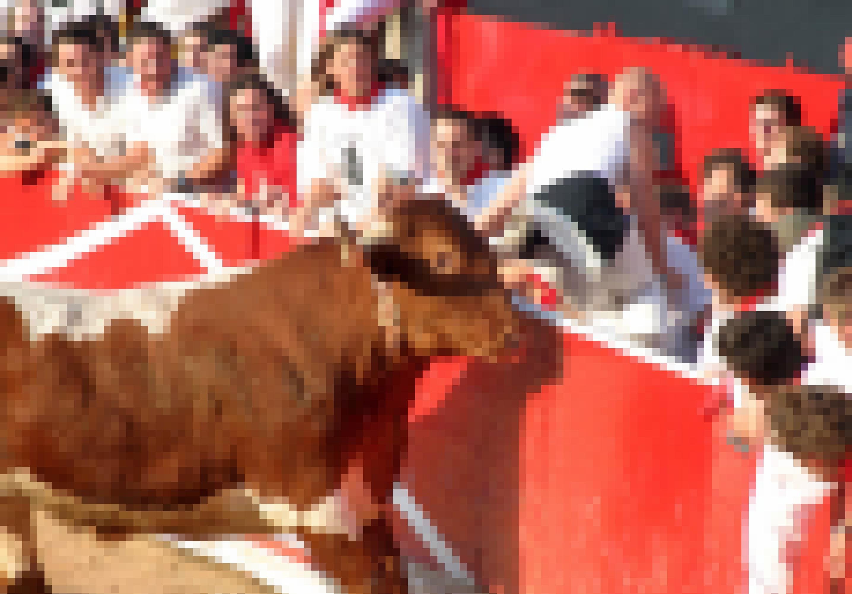 Stier-Spiele bei der Fiesta Los San Hermines in Pamplona