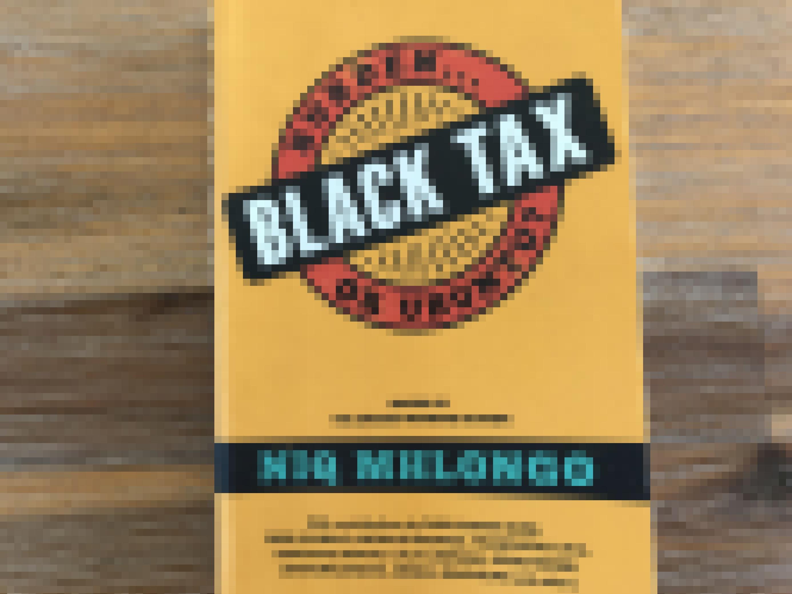 Das Bild zeigt das Buch 'Black Tax', von Niq Mhlongo