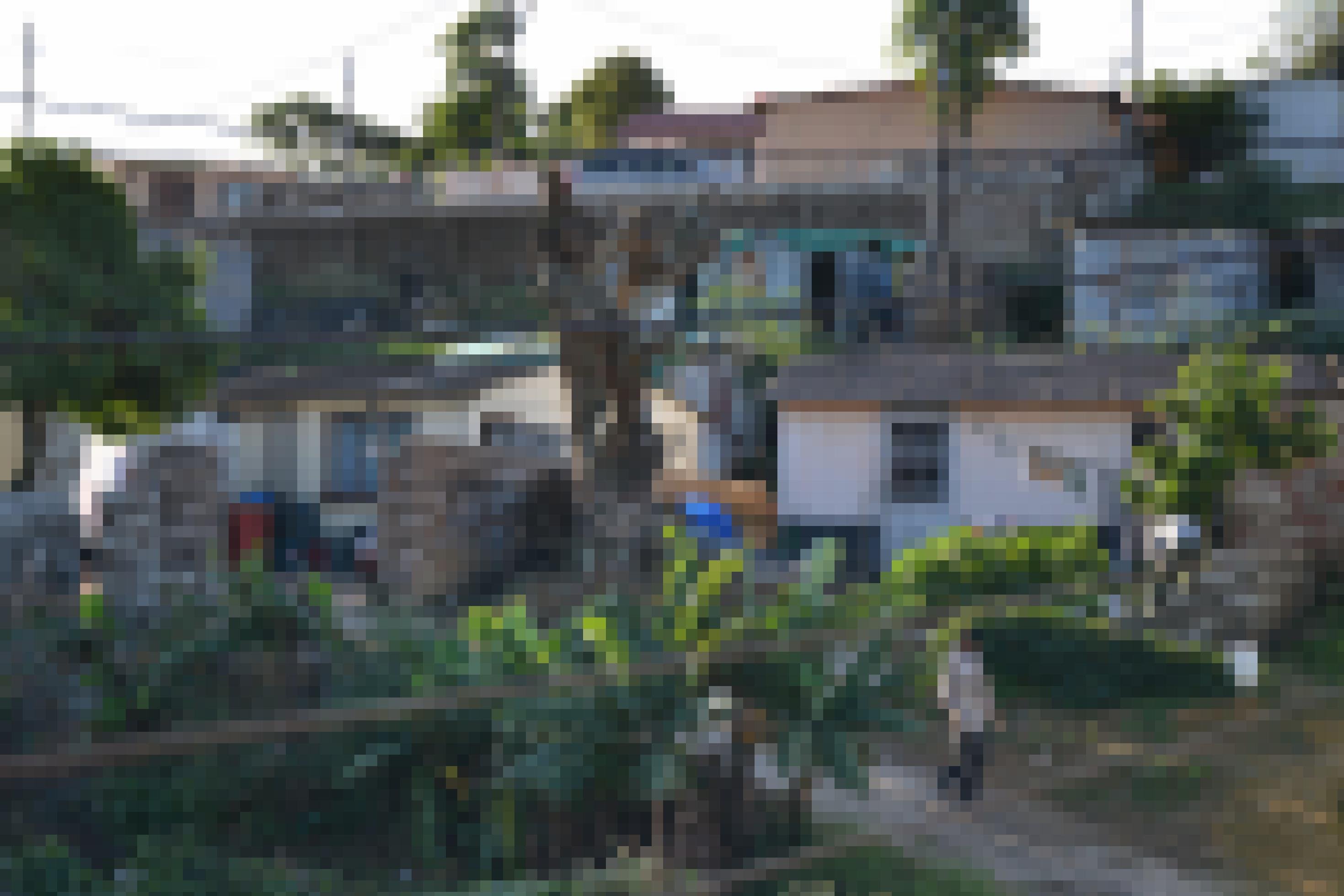 Kleine eng stehende Häuser charakterisieren dieses Township in Südafrika