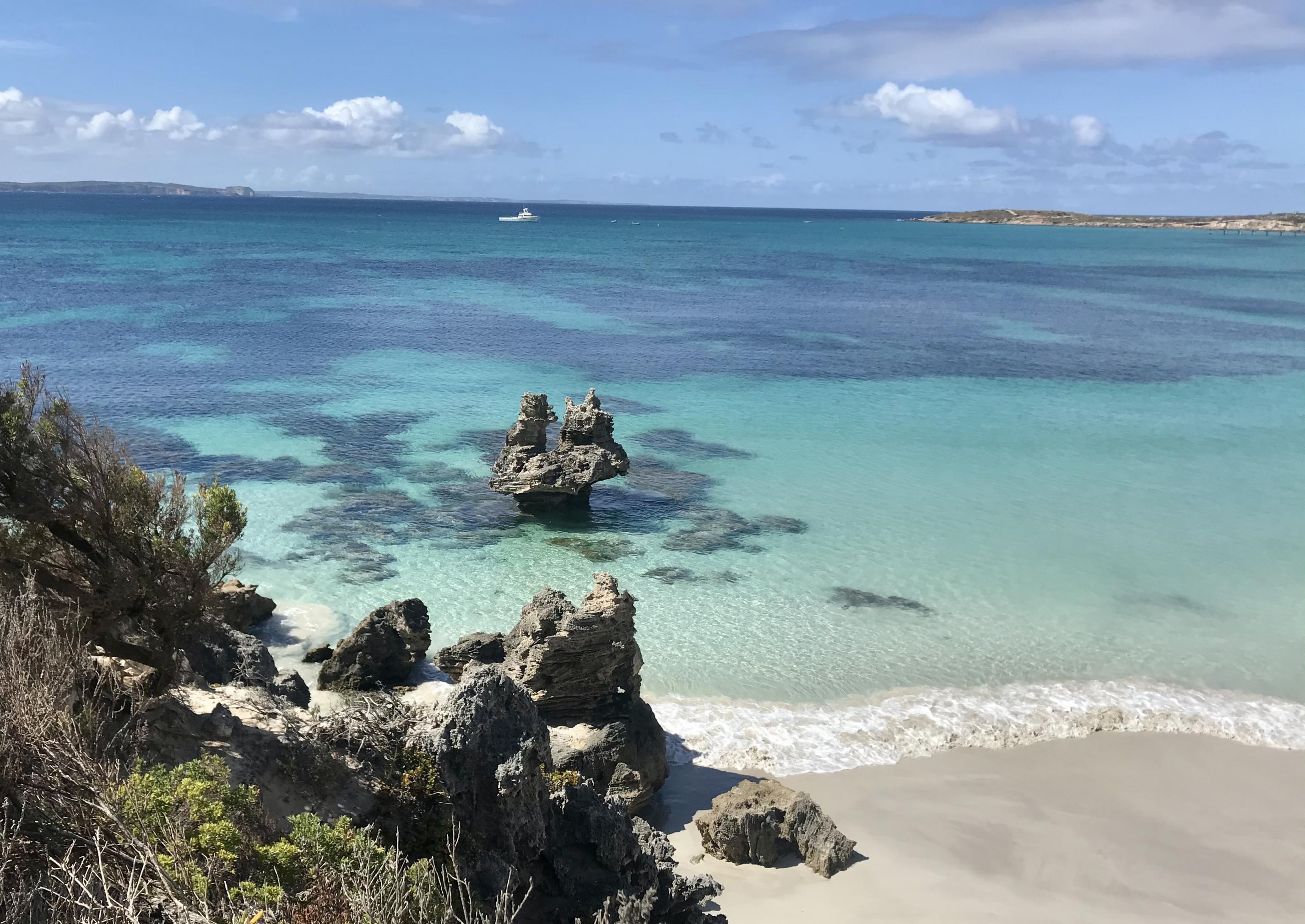Türkisblaues Wasser, weißer Sand, klare Luft – Vivonne Bay auf der südaustralischen Insel Kangaroo Island durfte sich jahrelang Australiens „Bester Strand“ nennen