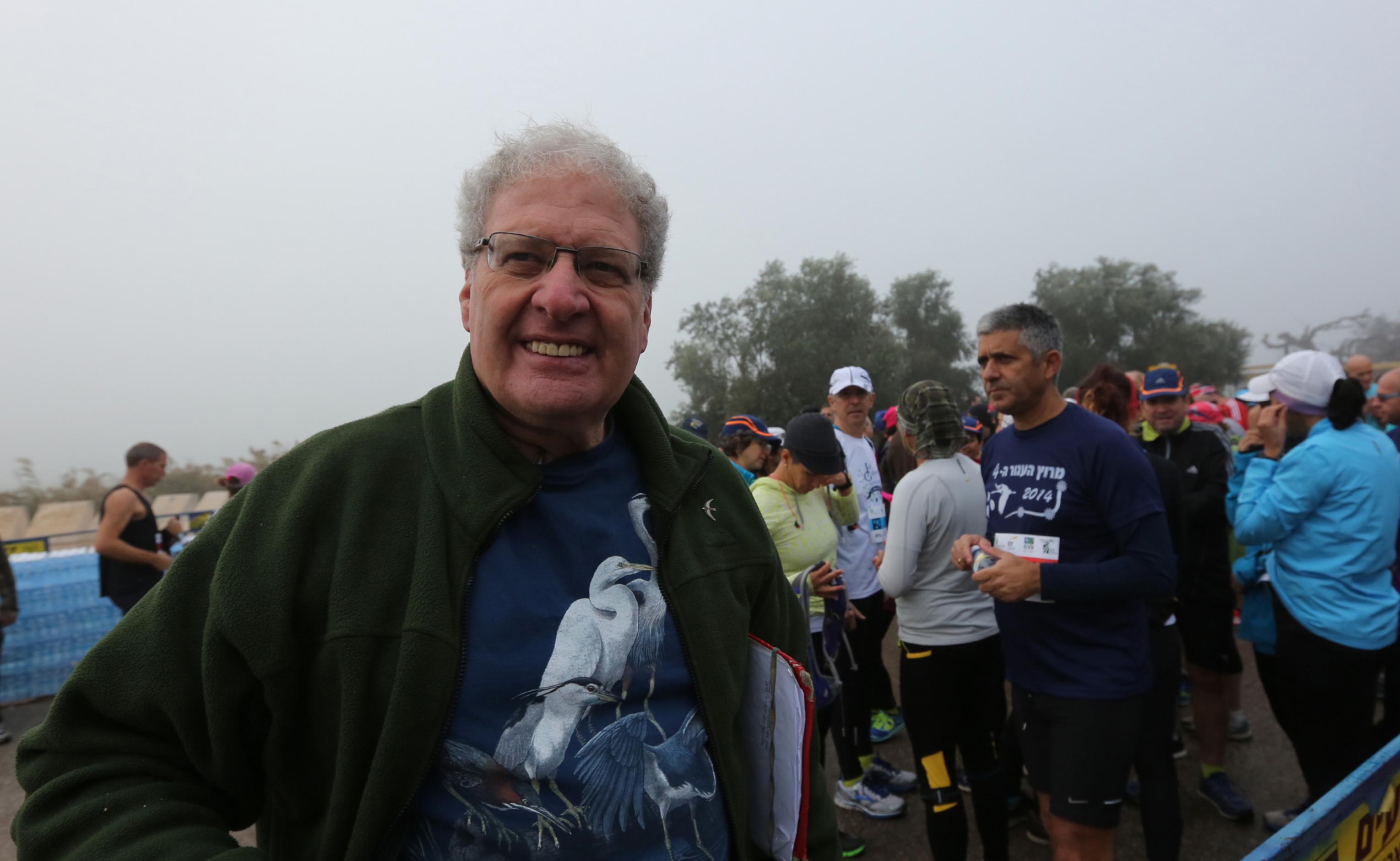 Yossi Leshem beim „Crane Race“ einem Marathon zum Schutz der Kraniche.